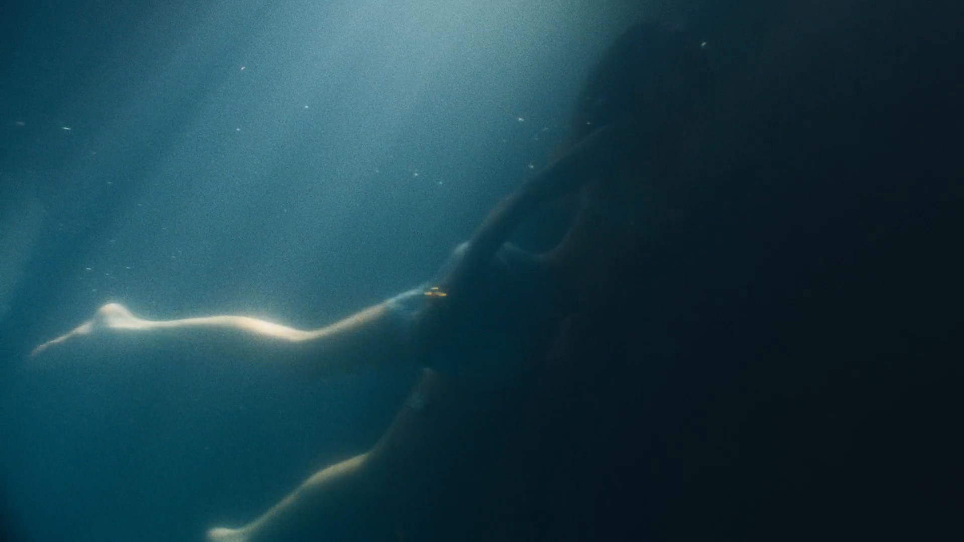 GUCCI_LIDO_CAMPAIGN_SUMMER_2023 (2024) —  shot,  lighting