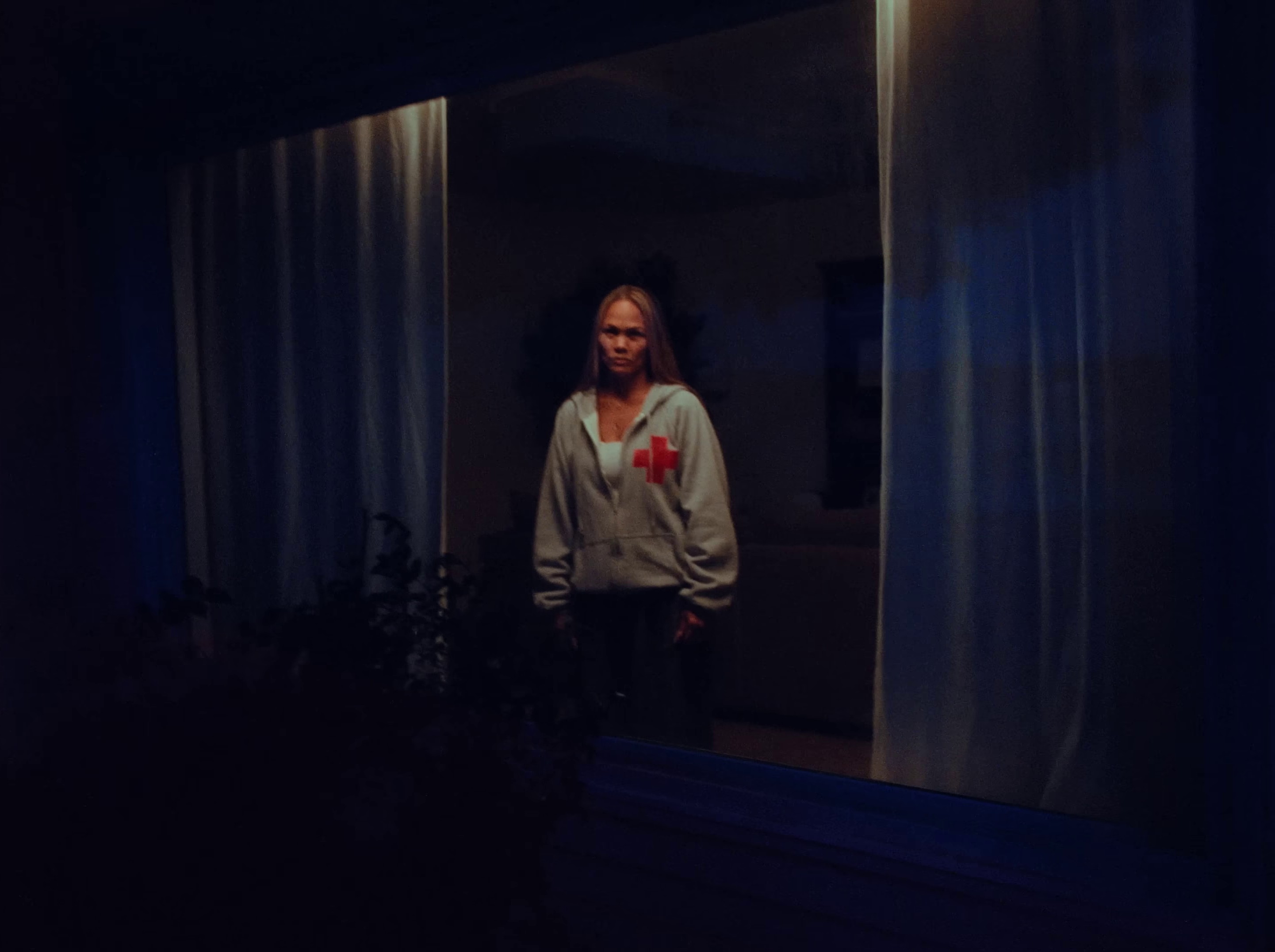 Mama's boy (2023) —  shot,  lighting