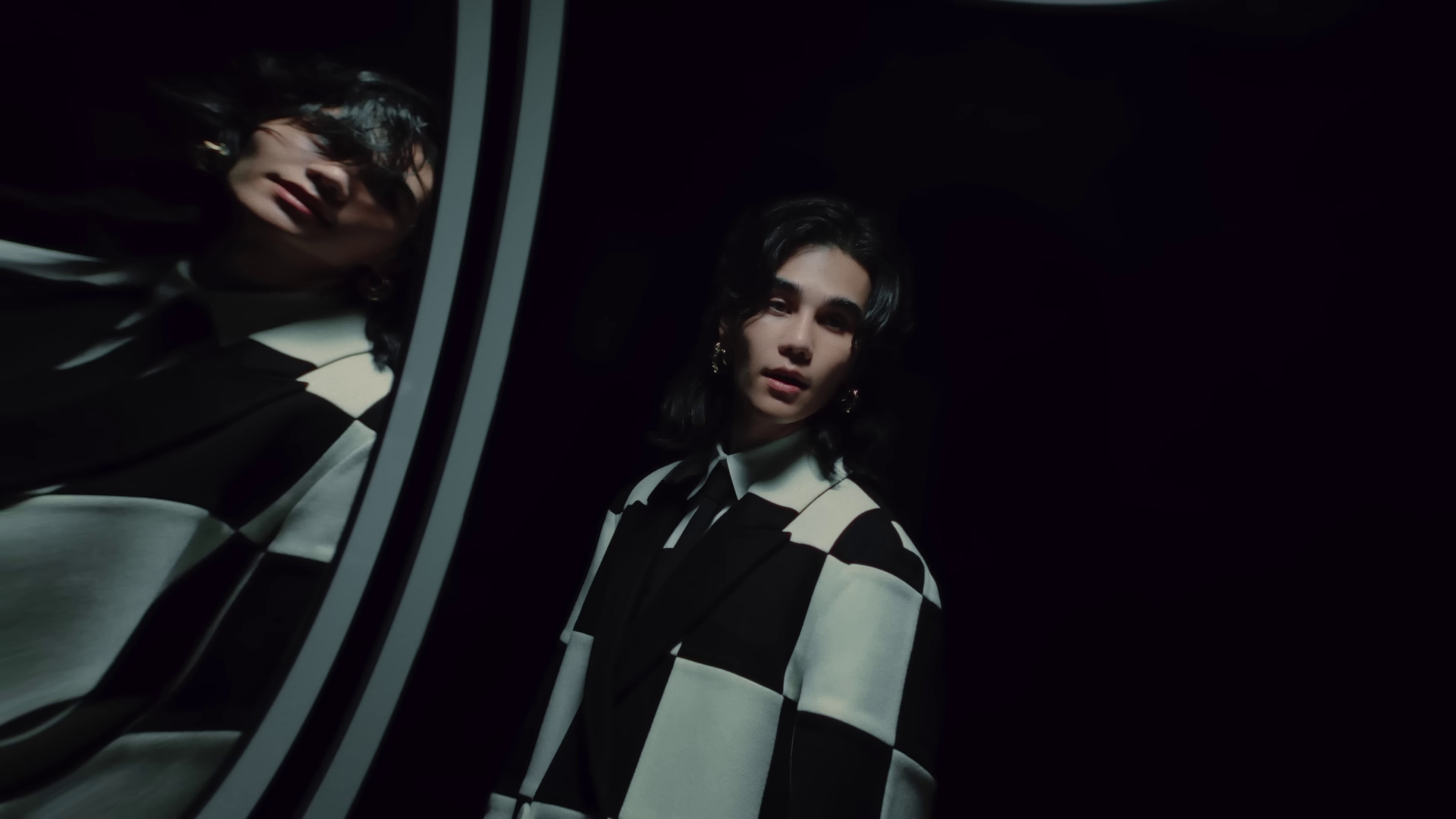 Black Tie (2023) —  shot,  lighting