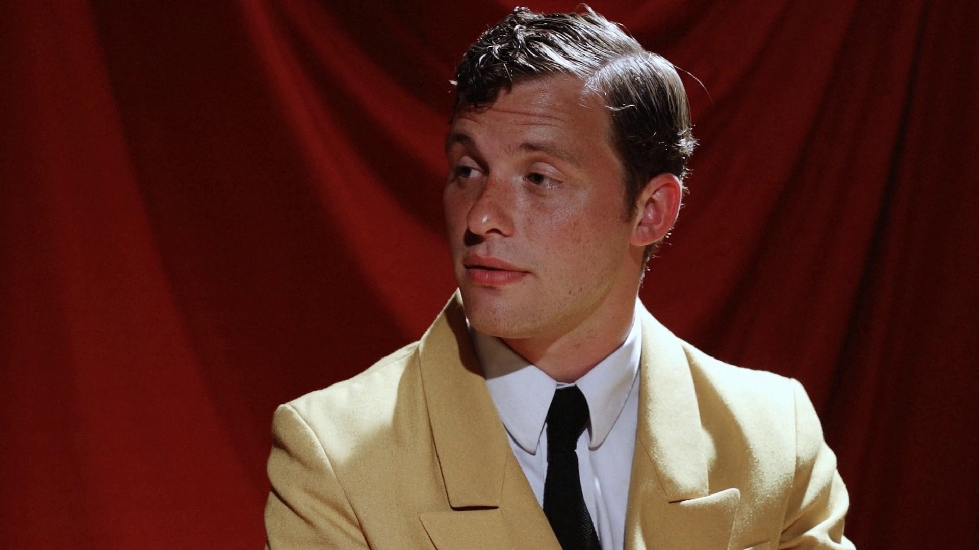 Hide & Seek (2016) —  shot,  lighting