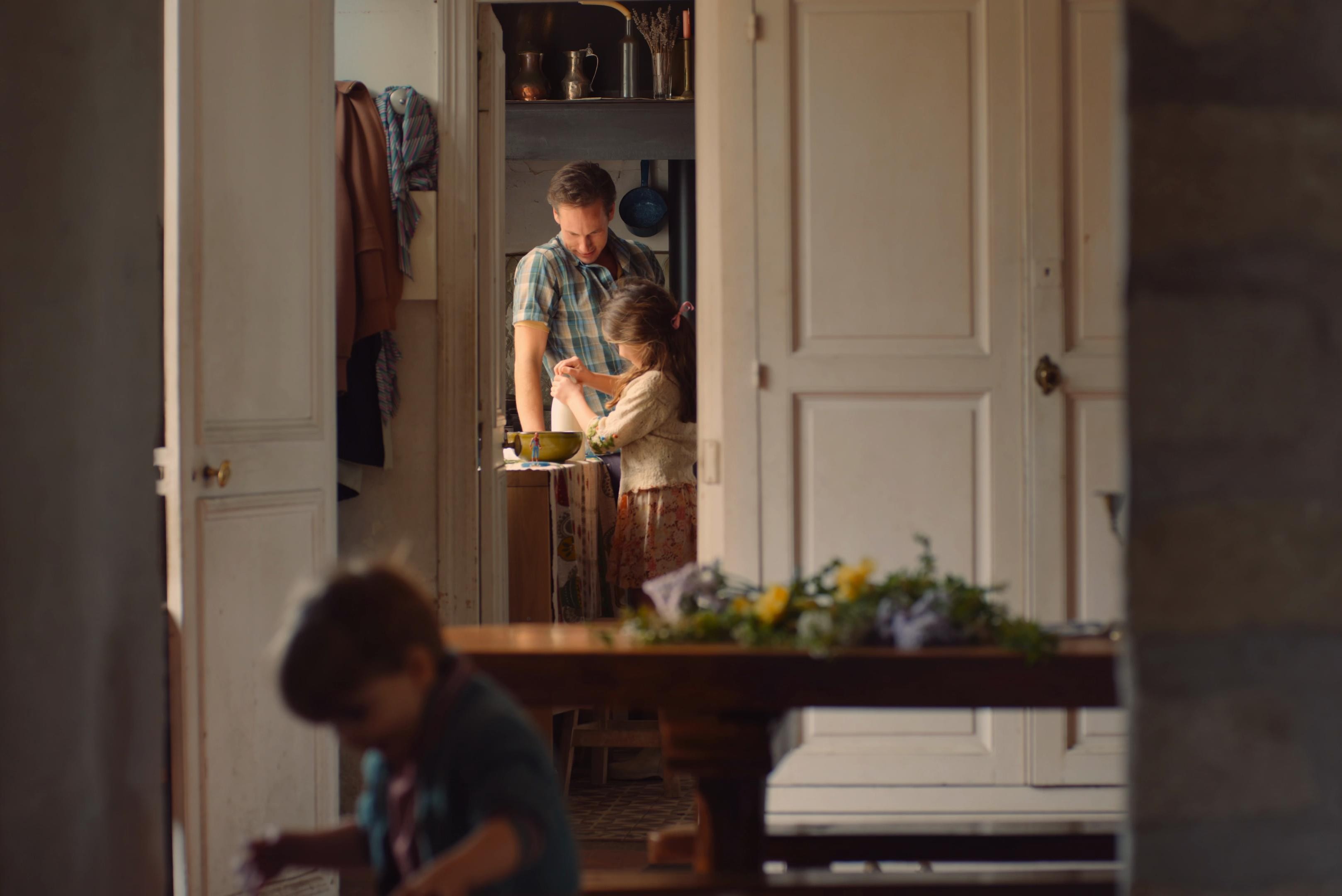 Niki (2024) —  shot,  lighting