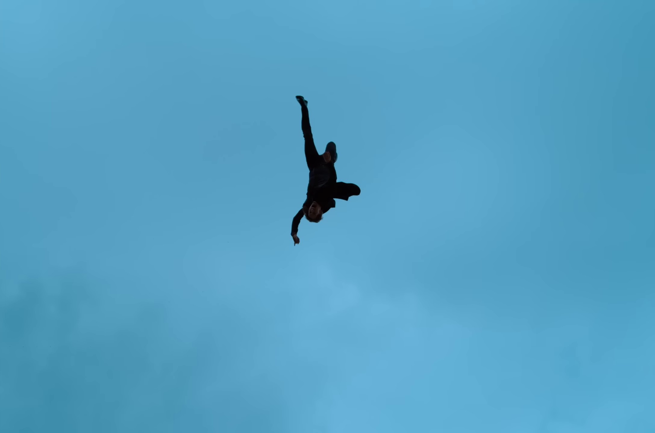 THE LONELIEST  (2022) —  shot,  lighting