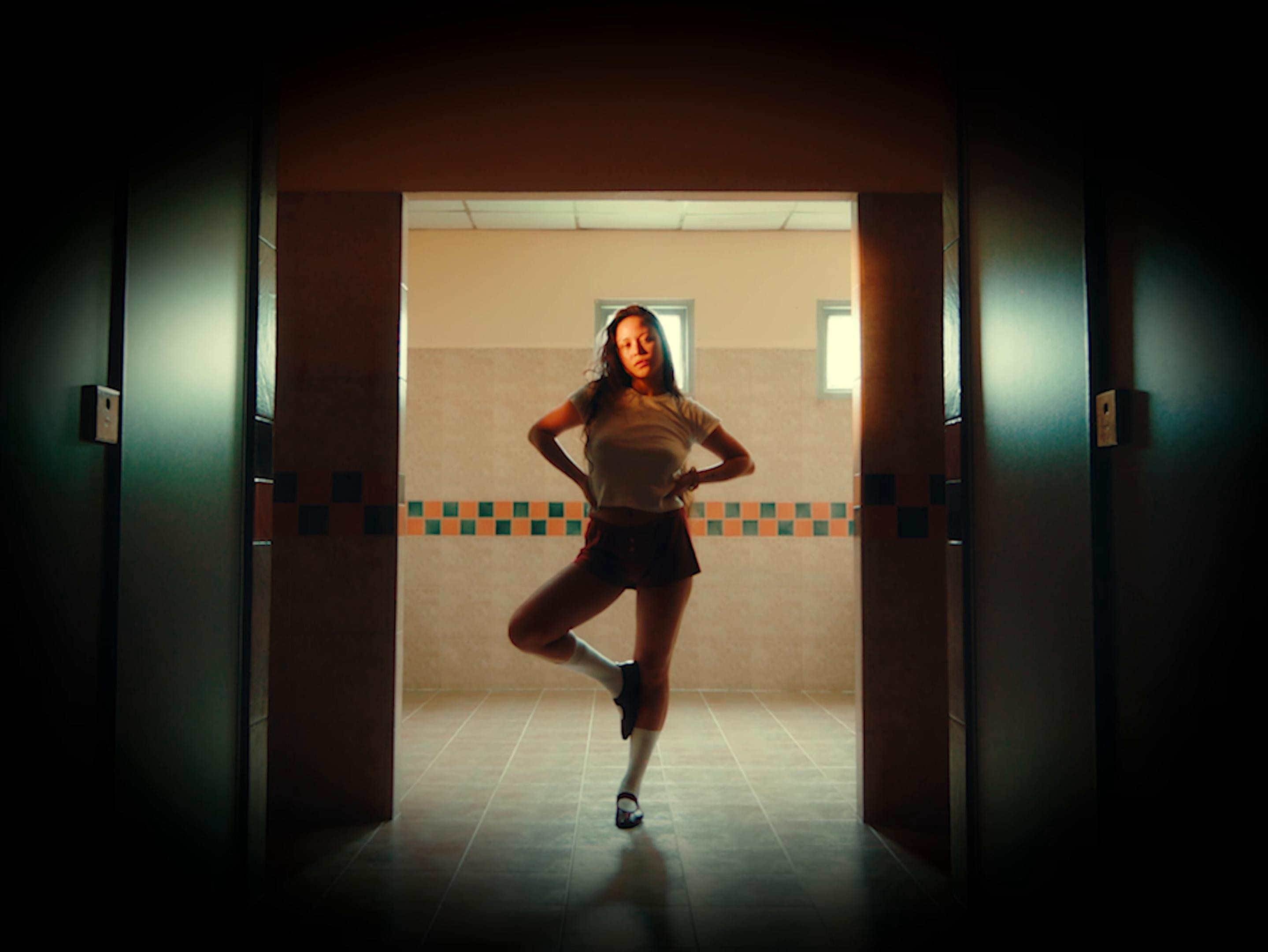 shine (2025) —  shot,  lighting