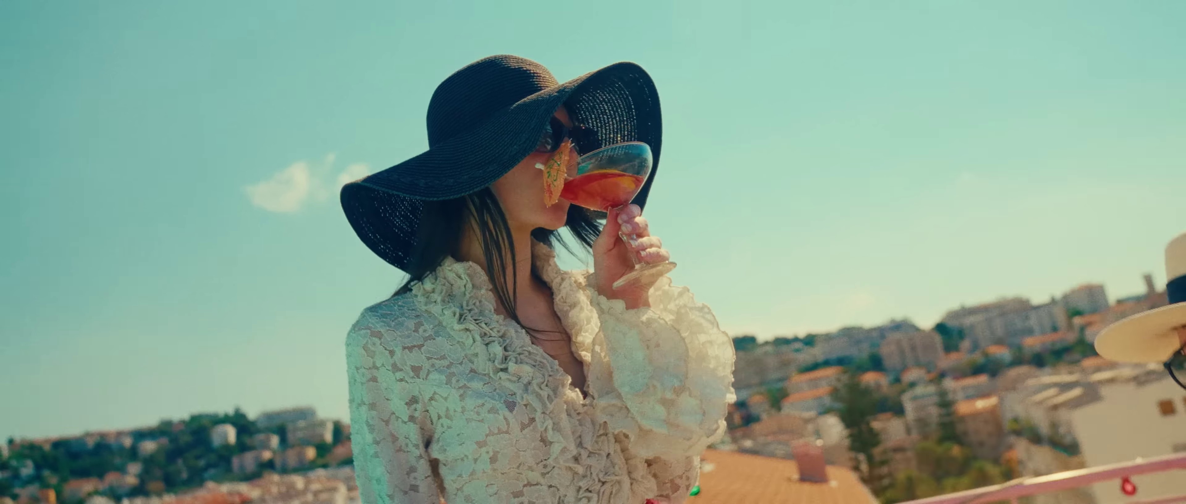 Sacatela (2022) —  shot,  lighting