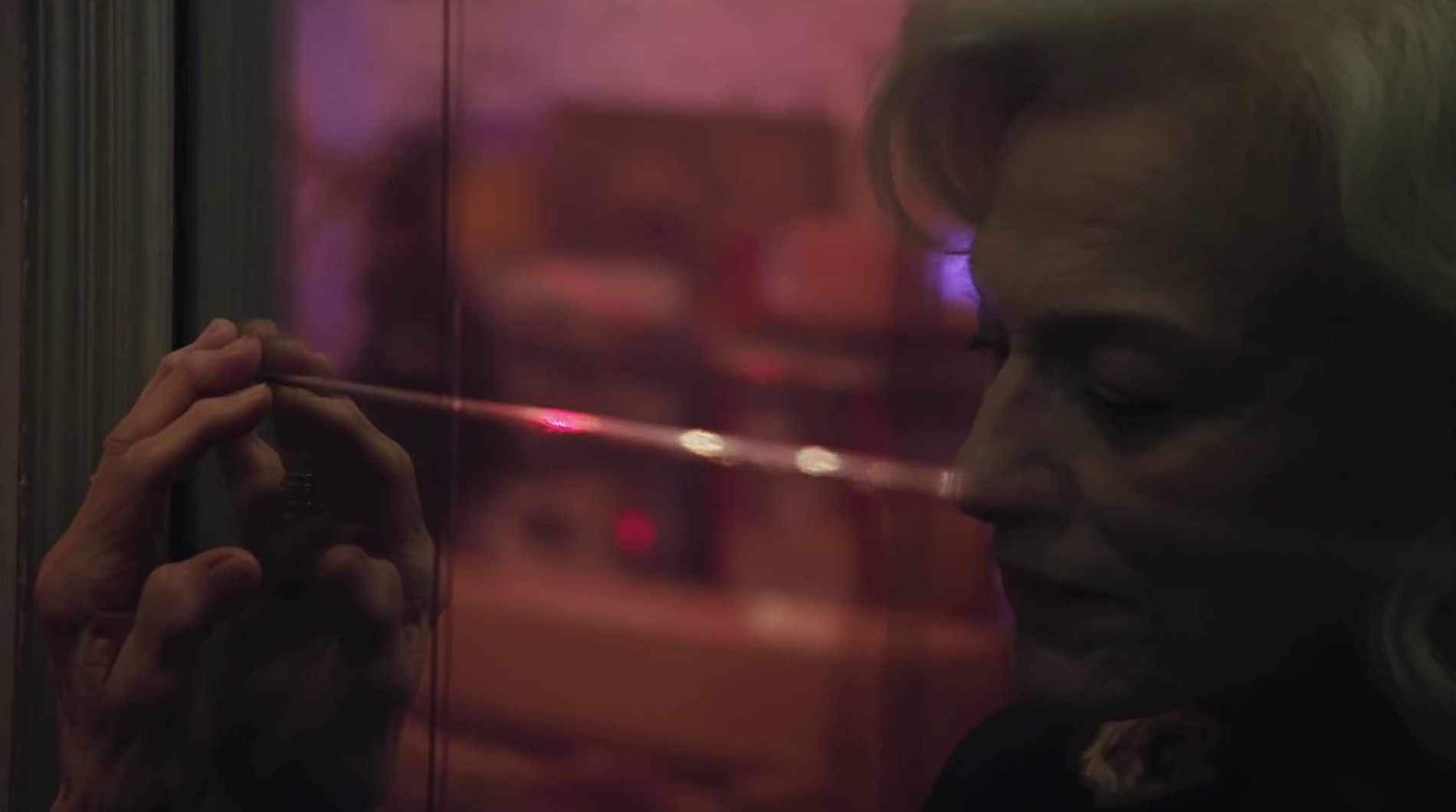 Mirrors (2013) —  shot,  lighting