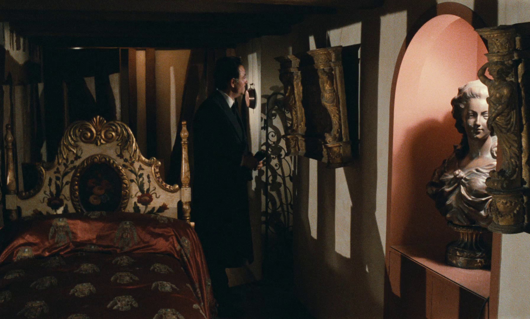 Agent trouble (1987) —  shot,  lighting