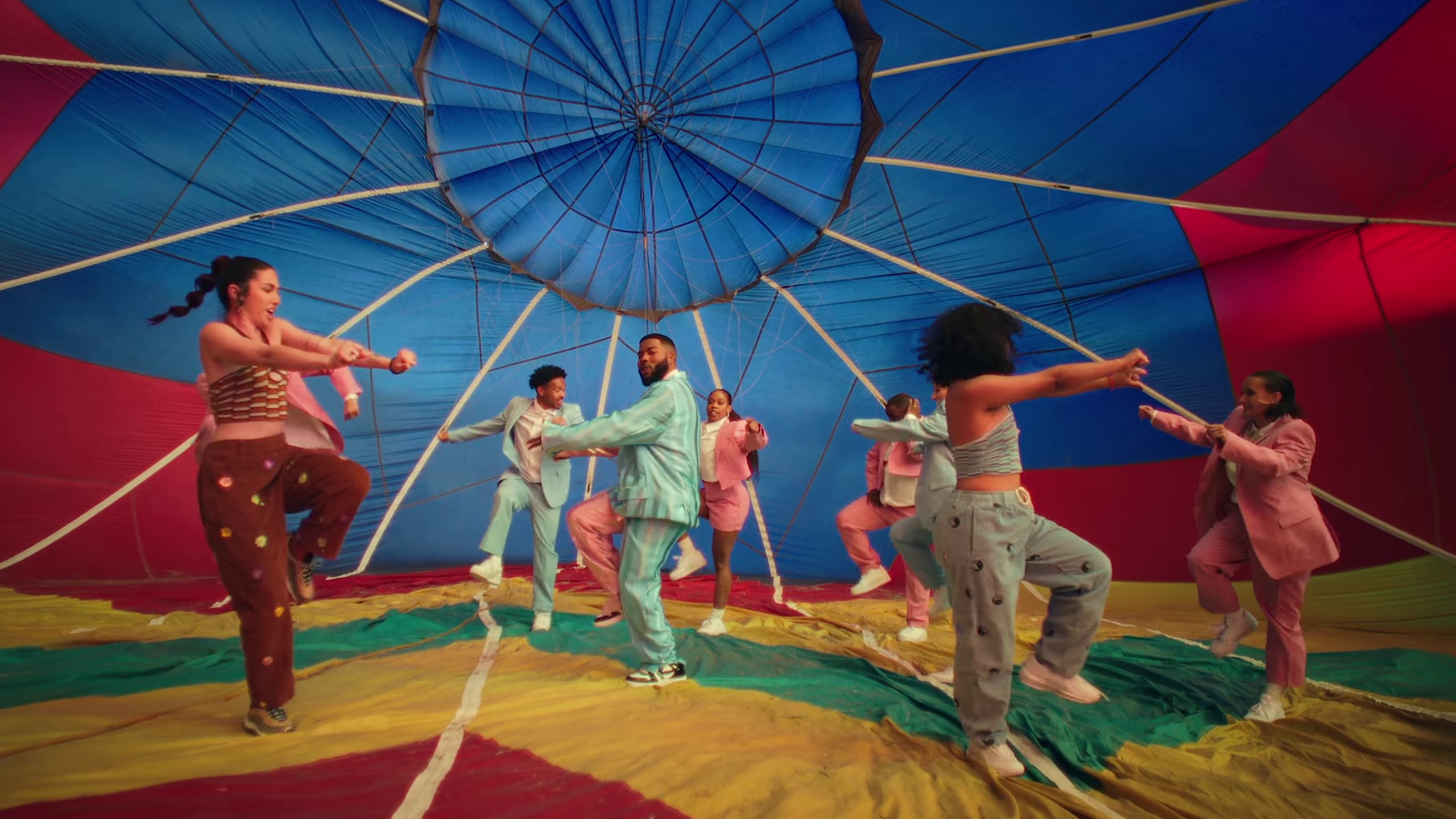 Skyline (2022) —  shot,  lighting