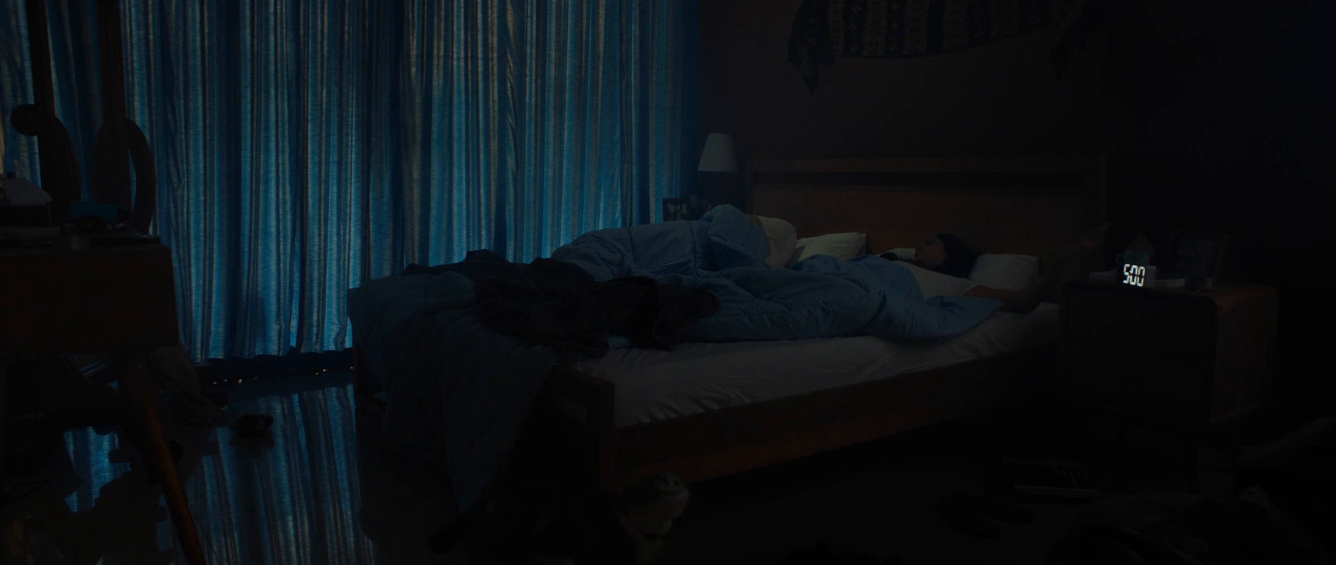 Shell go well (2019) —  shot,  lighting