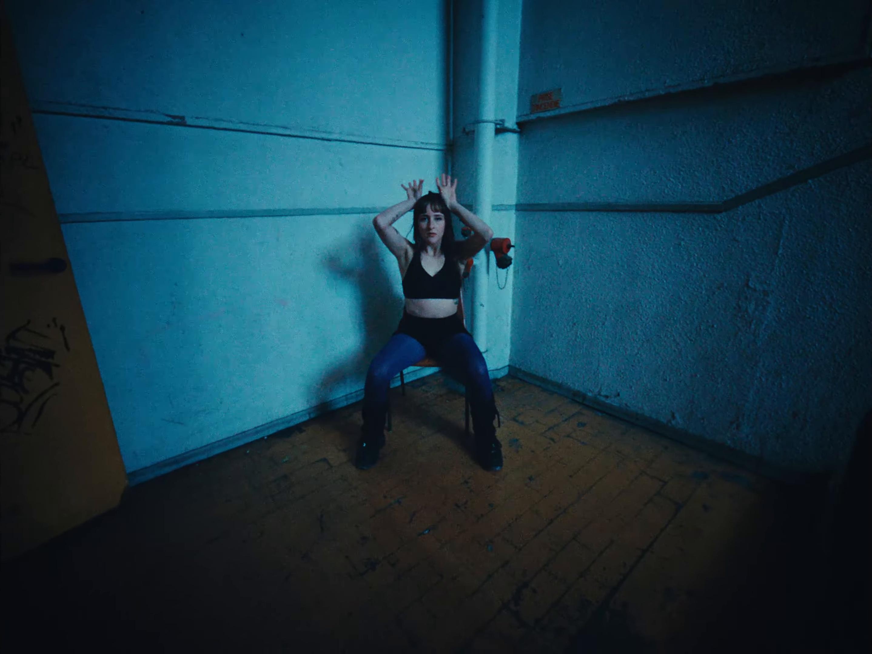 RALENTIS (2025) —  shot,  lighting