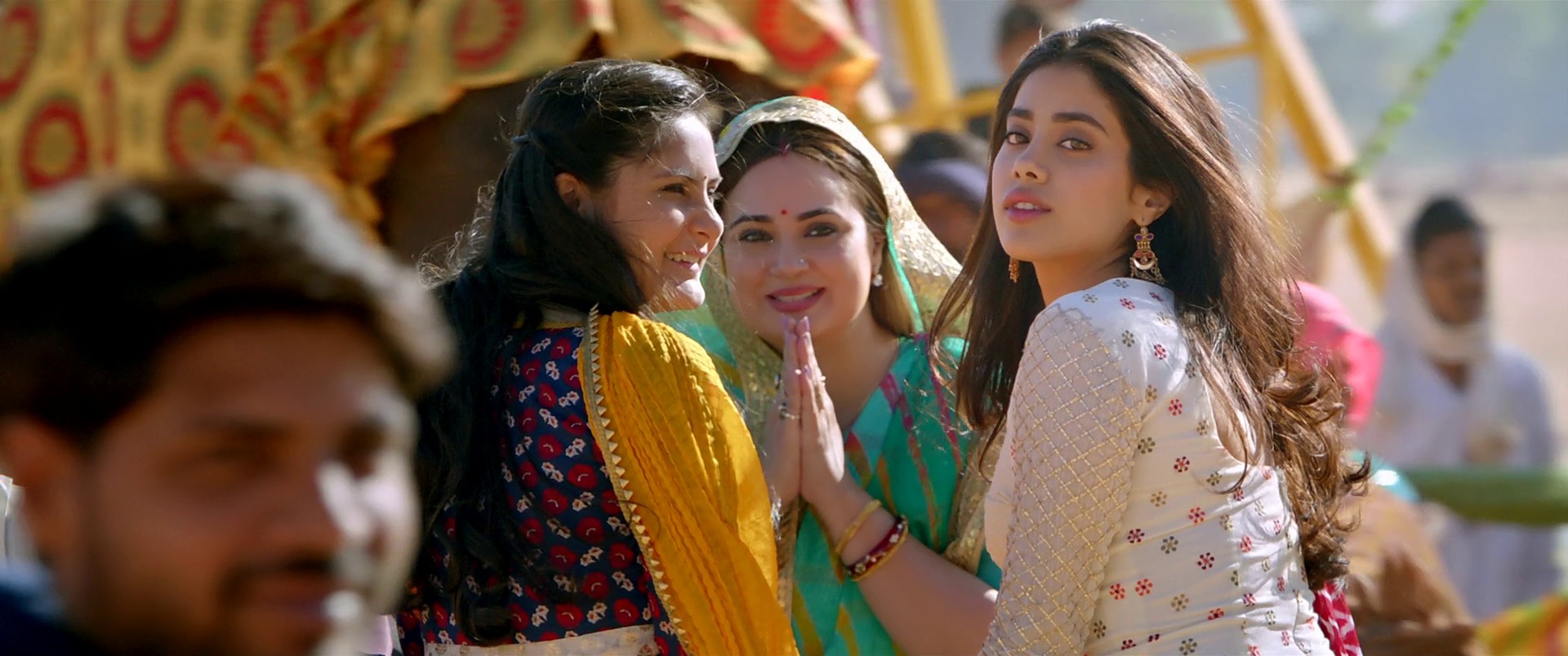 Dhadak (2018) —  shot,  lighting