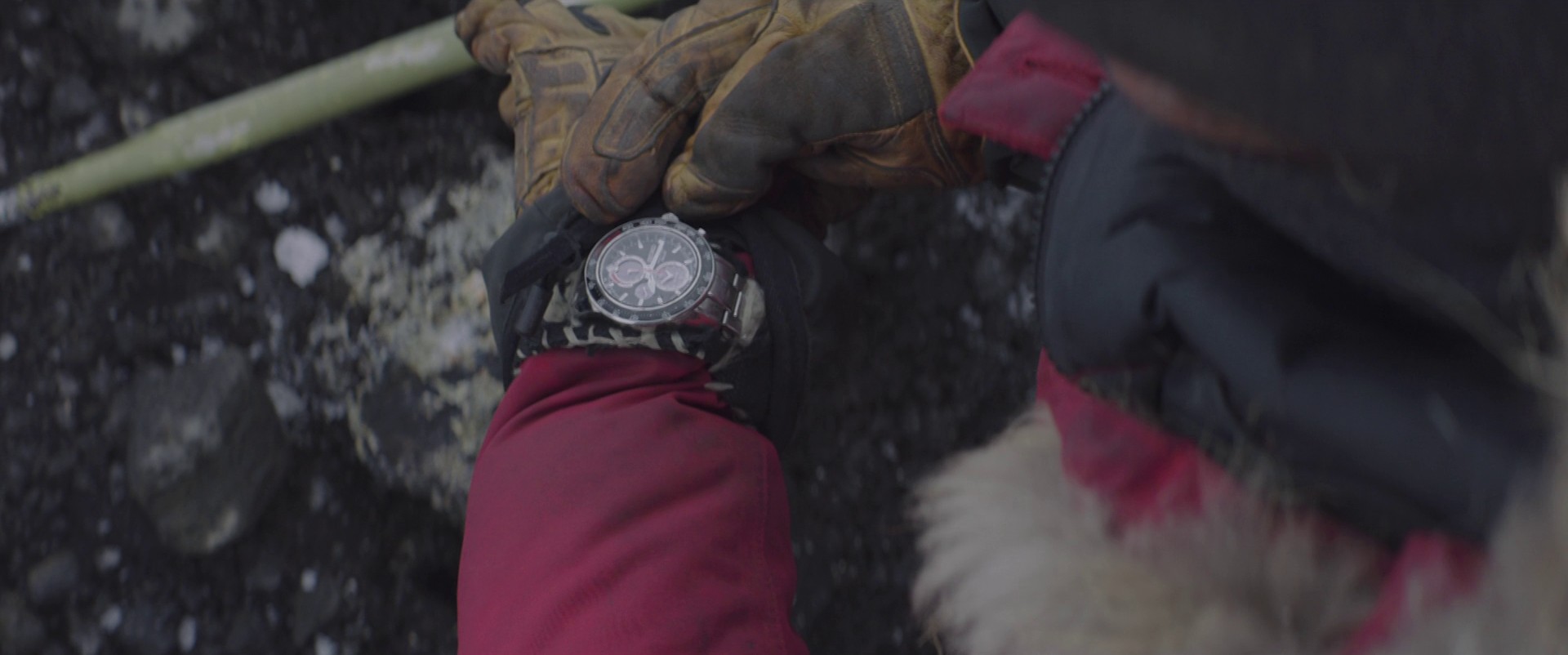  Arctic (2018) —  shot,  lighting