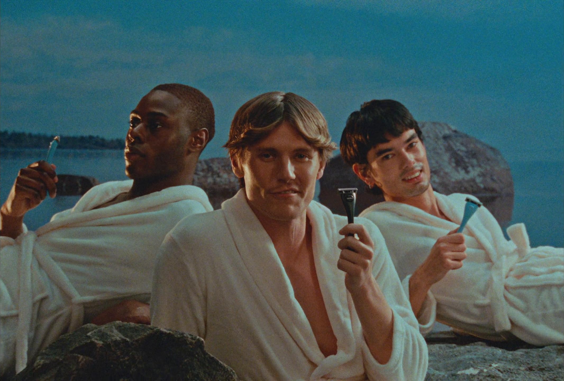 ESTRID "Very Lagom Razor" (2024) —  shot,  lighting