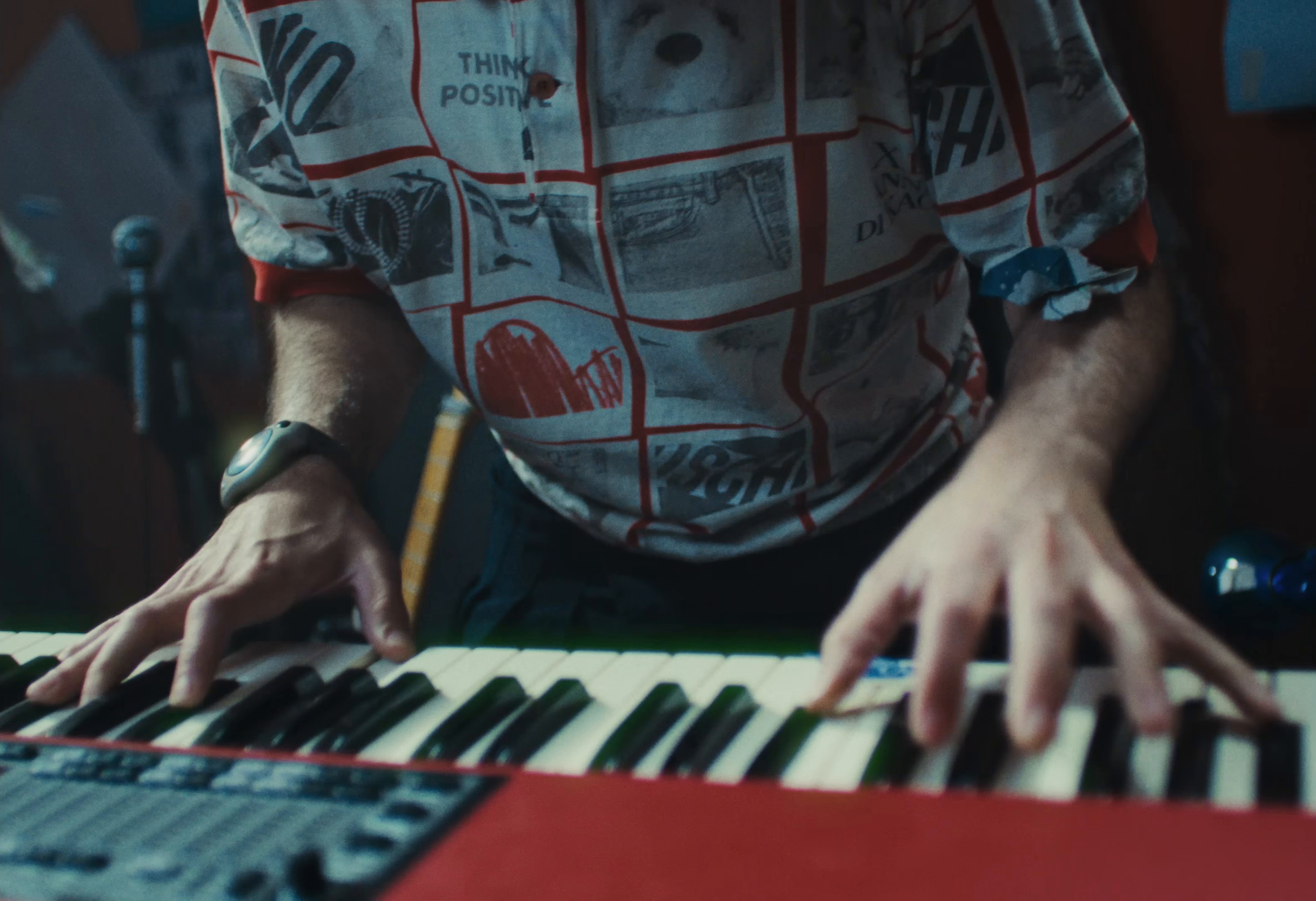 Especial (2024) —  shot,  lighting