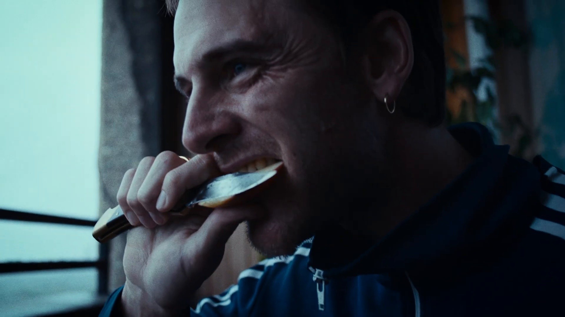 Giving Up Air (2025) —  shot,  lighting