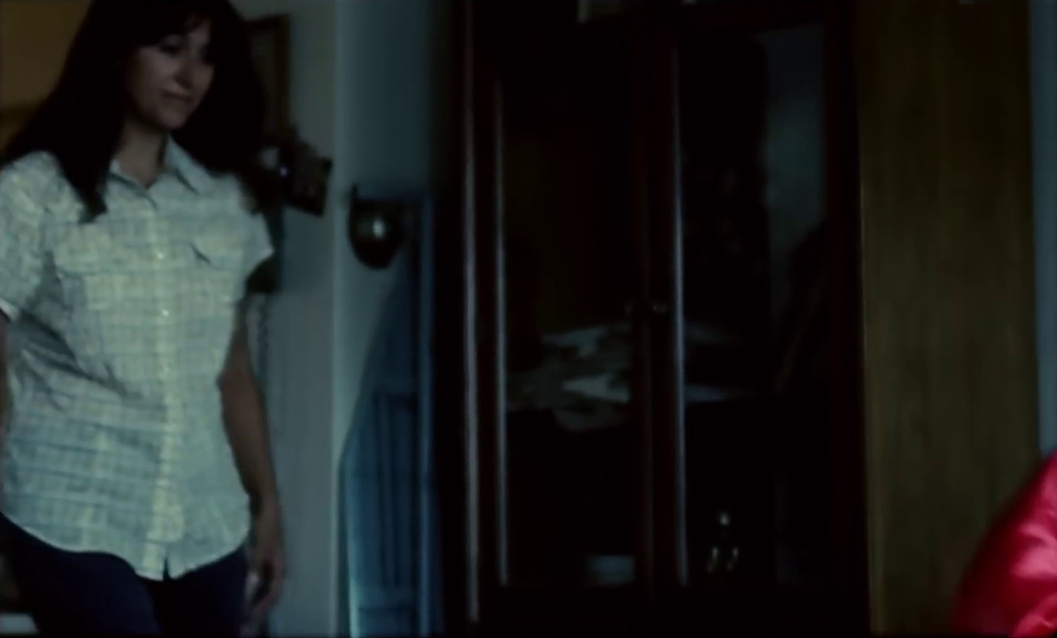 Doesn't Remind Me (2009) —  shot,  lighting