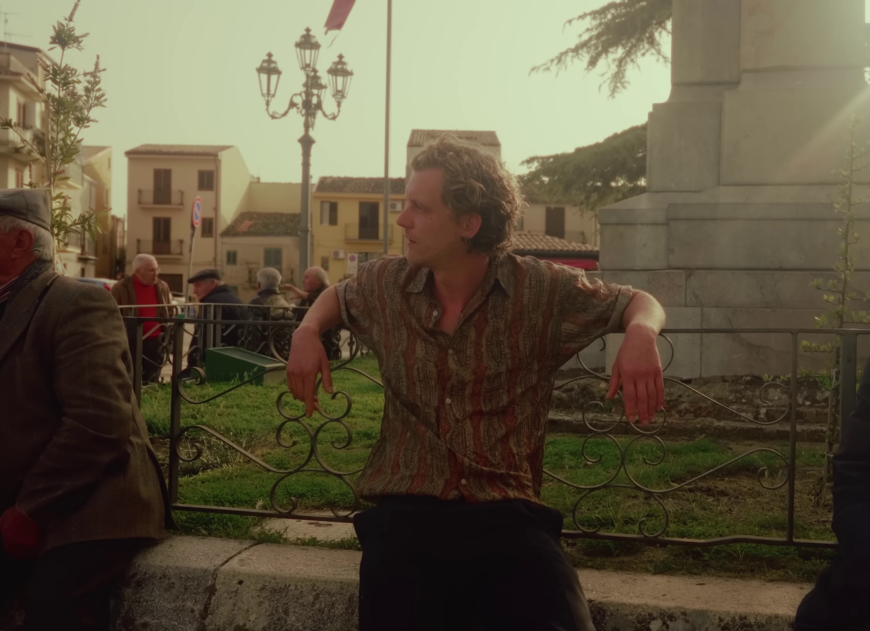 Time Bomb  (2022) —  shot,  lighting