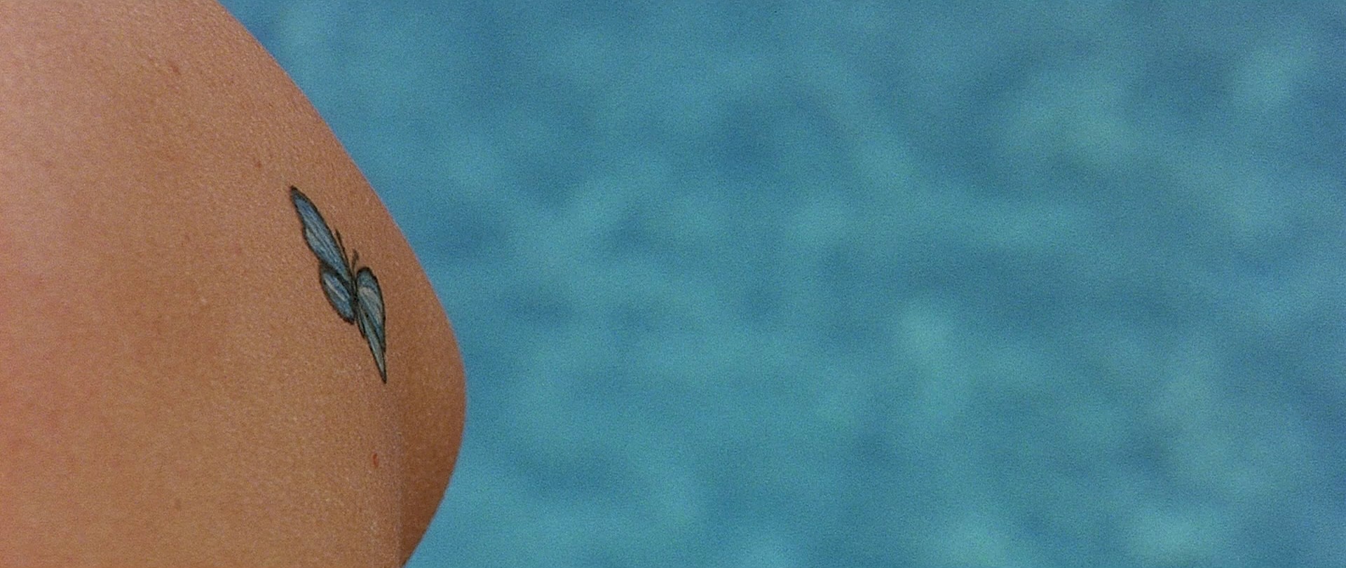 Double Team (1997) —  shot,  lighting