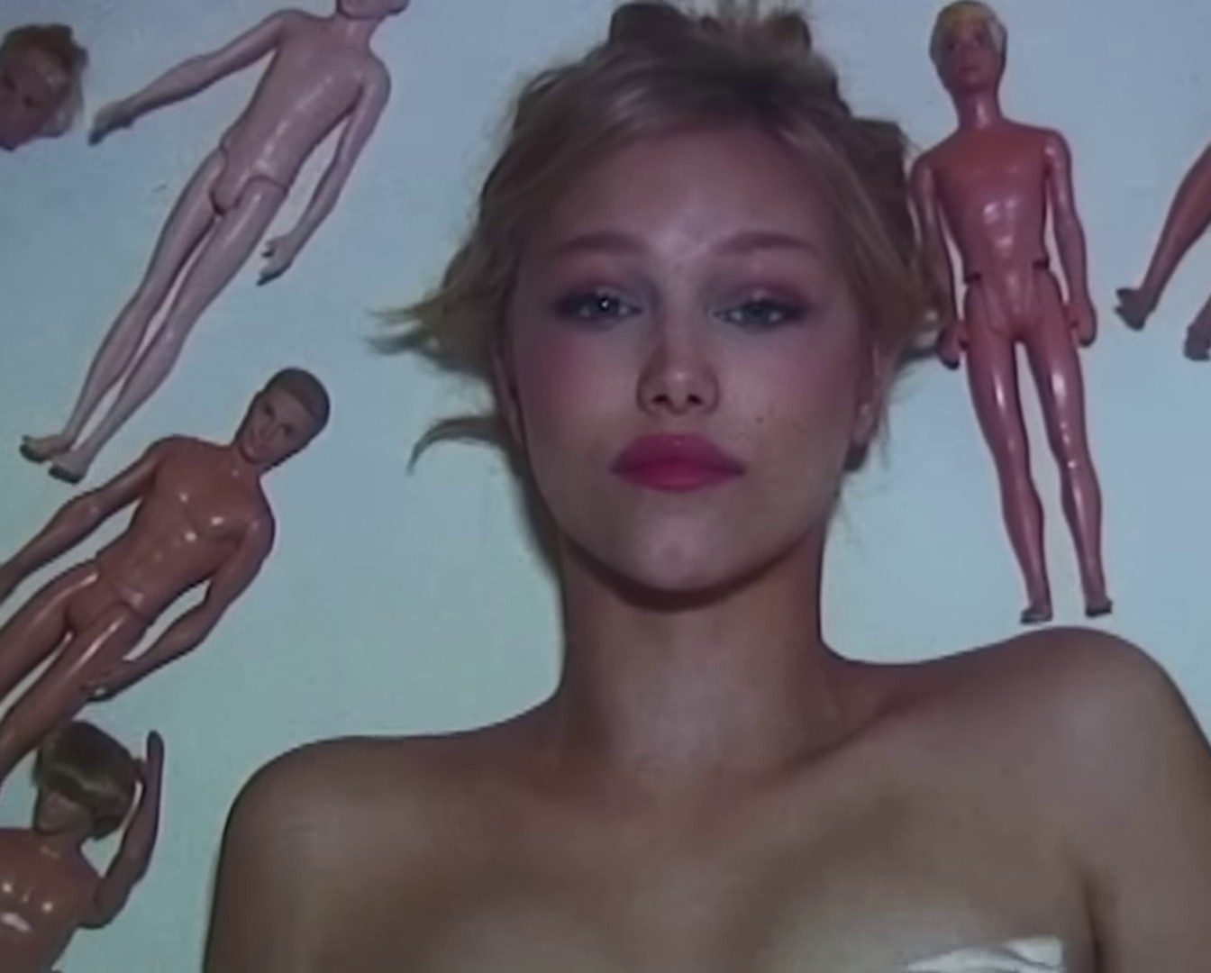 Boyfriends (2023) —  shot,  lighting