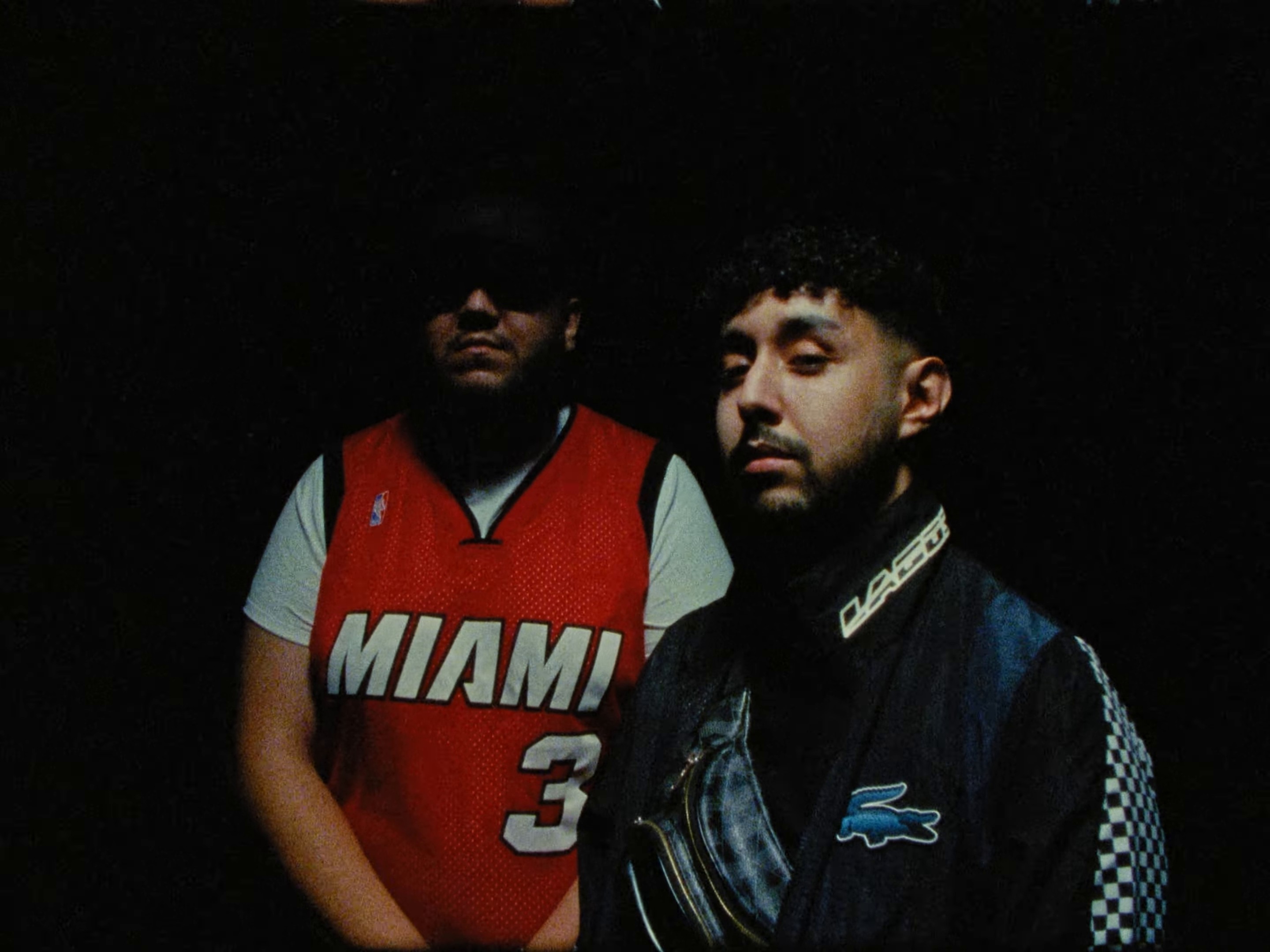 8ème étage (2023) —  shot,  lighting