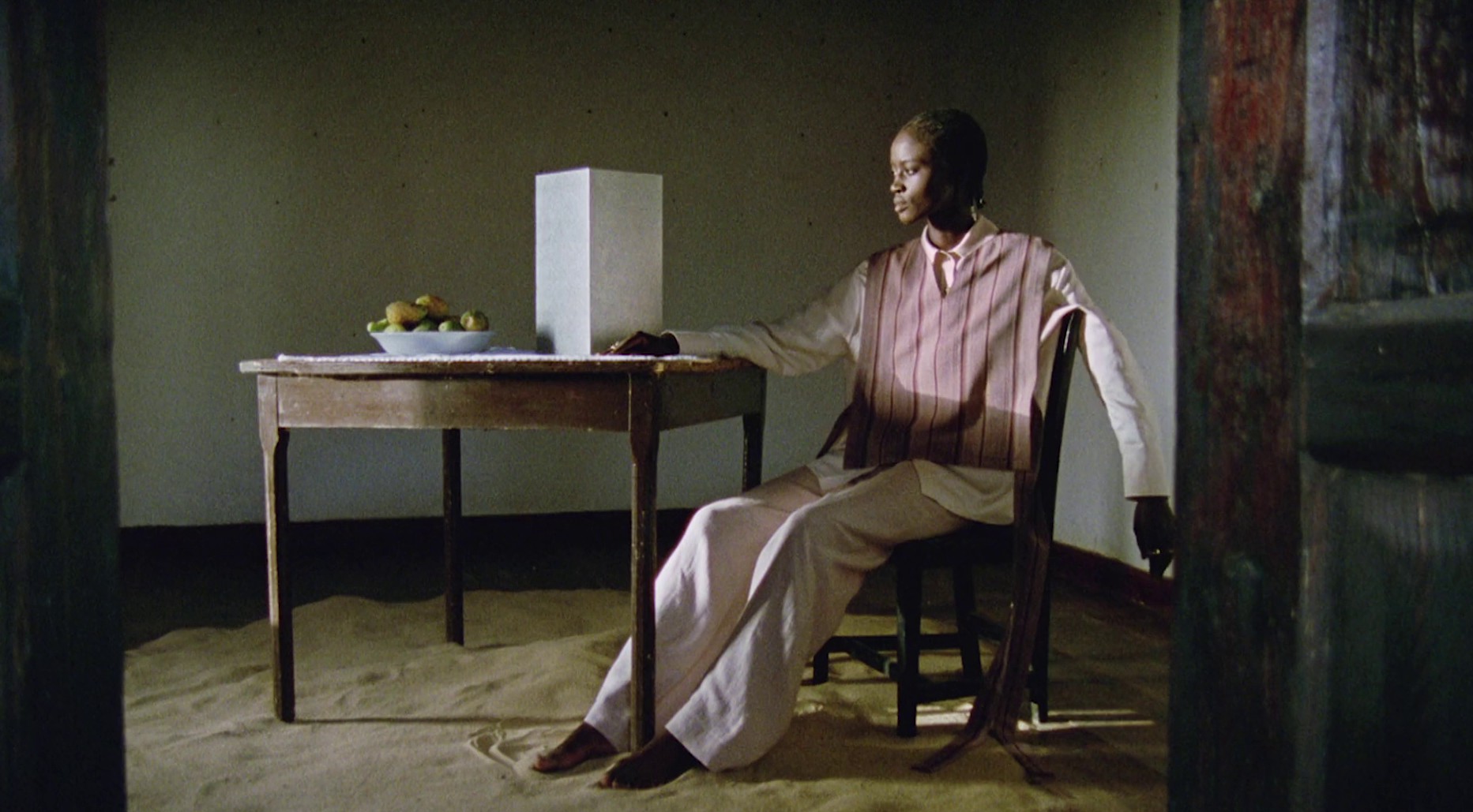 Benjamin Benmoyal SS22 (2021) —  shot,  lighting