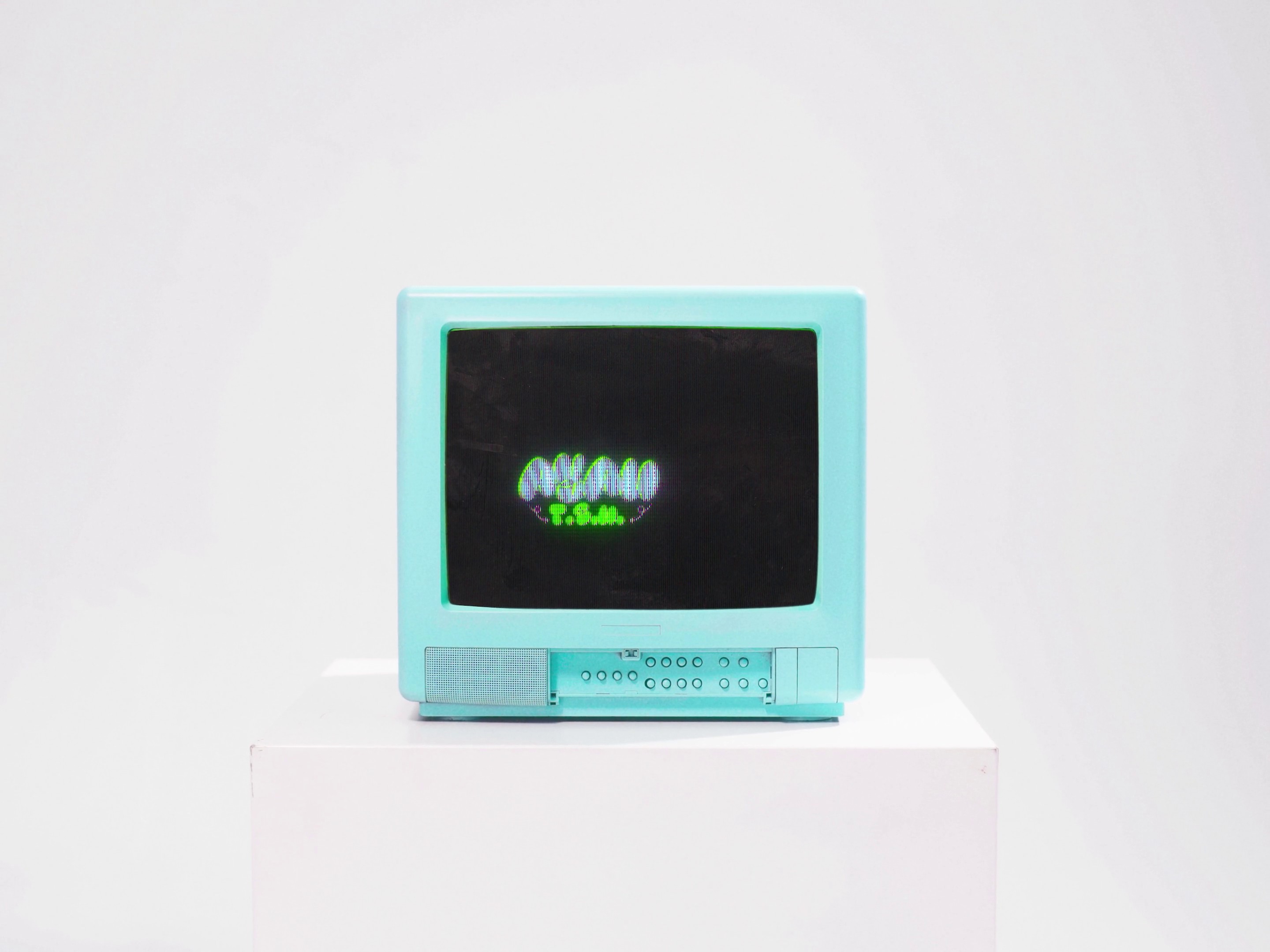 Ayau - t.s.u. x Samsung | Galaxy Flip5 (2024) —  shot,  lighting