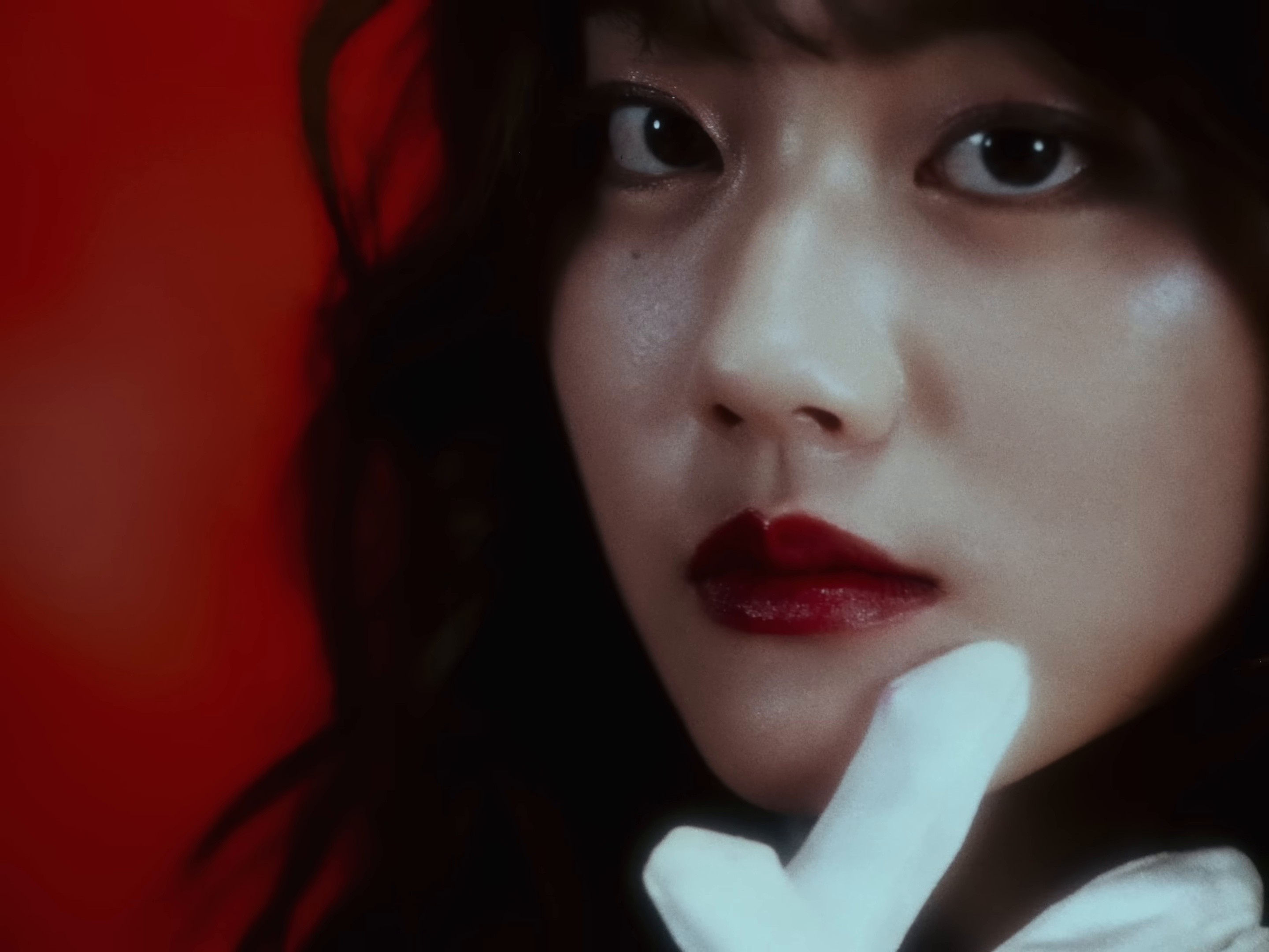 femme fatale (2024) —  shot,  lighting