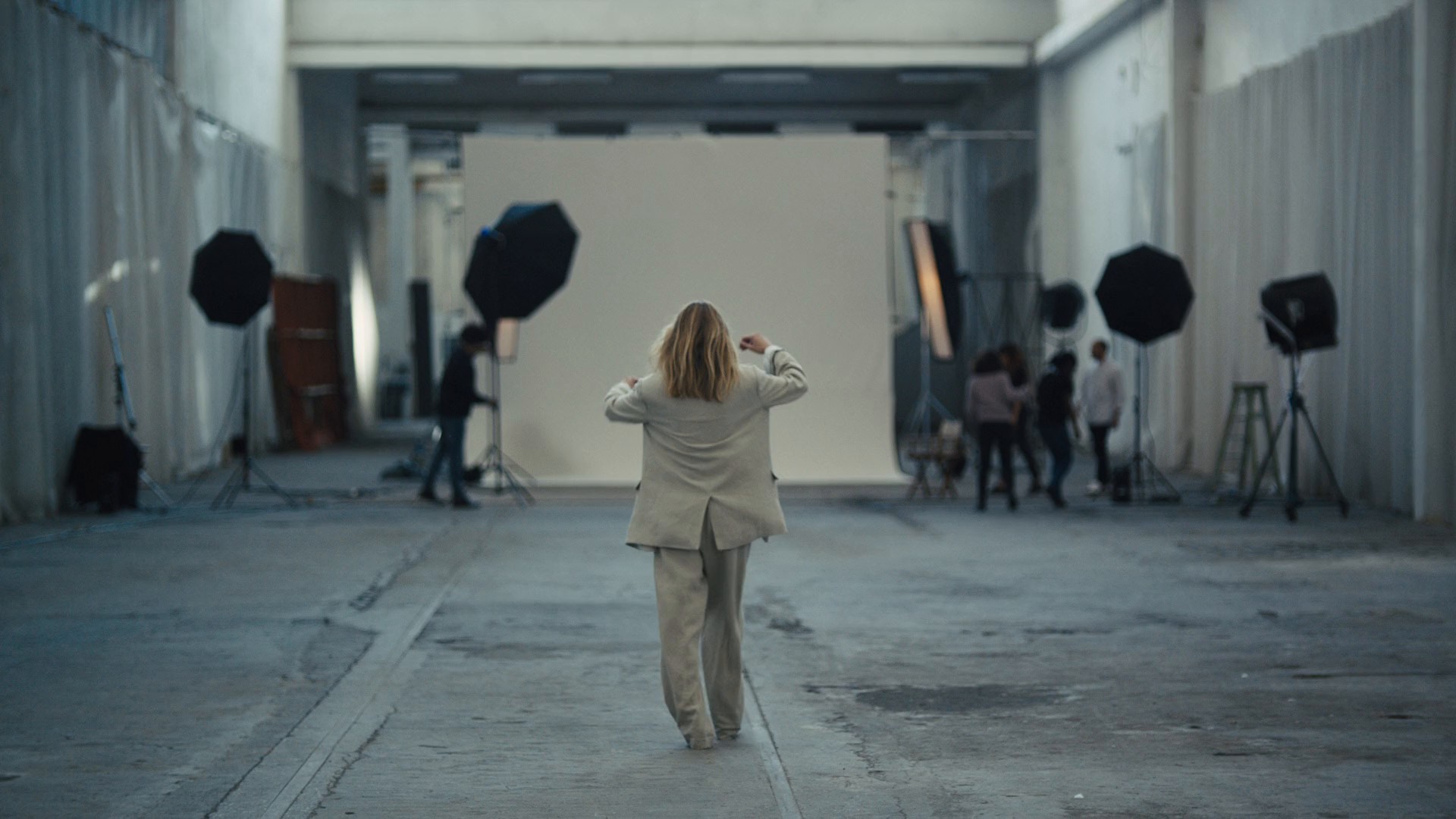 H&M - Discover (Directors Cut) (2022) —  shot,  lighting