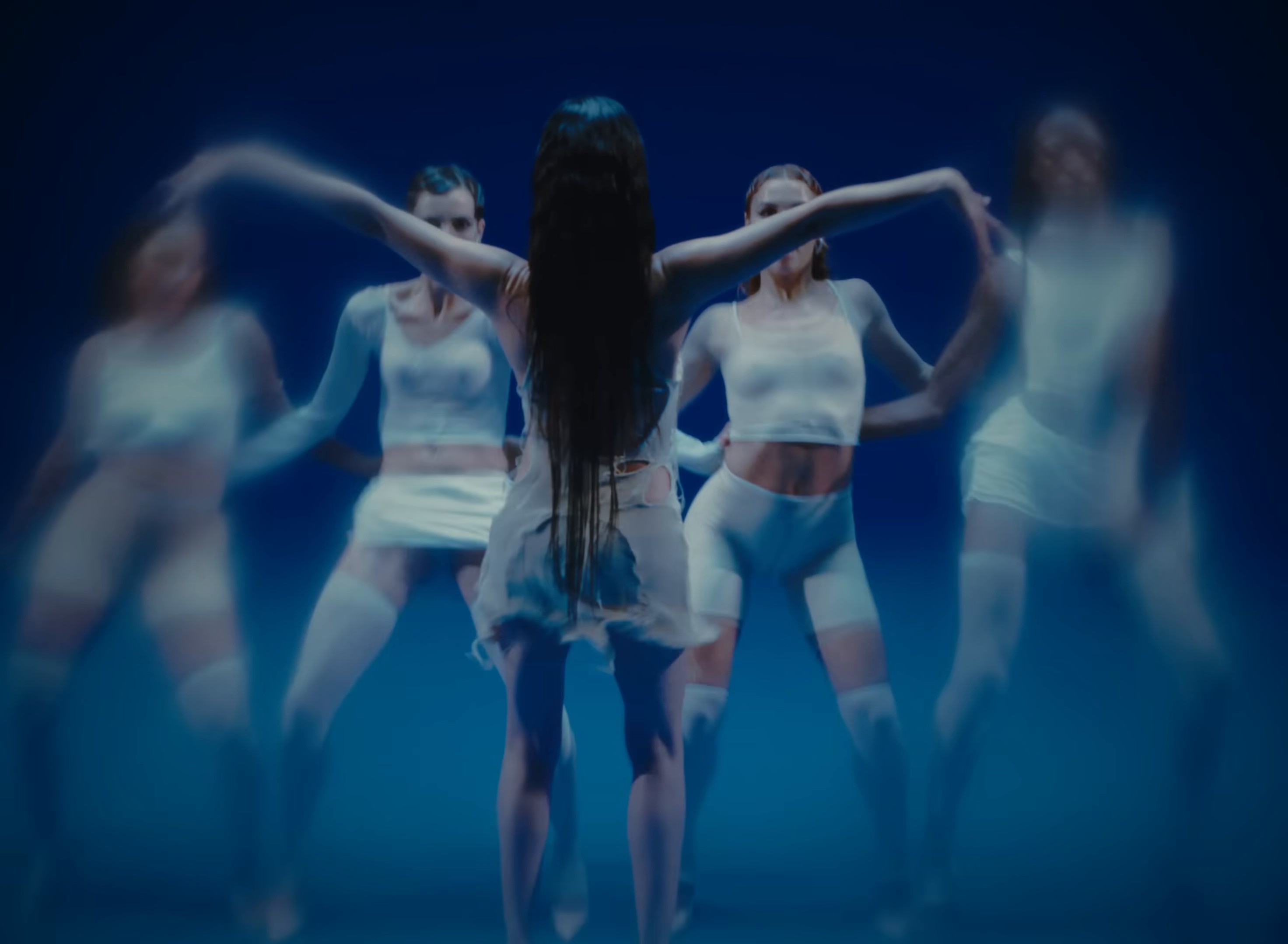 Desliza (2024) —  shot,  lighting