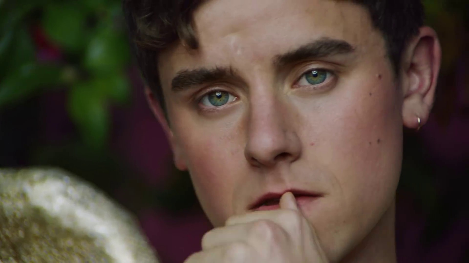 Boys  (2017) —  shot,  lighting