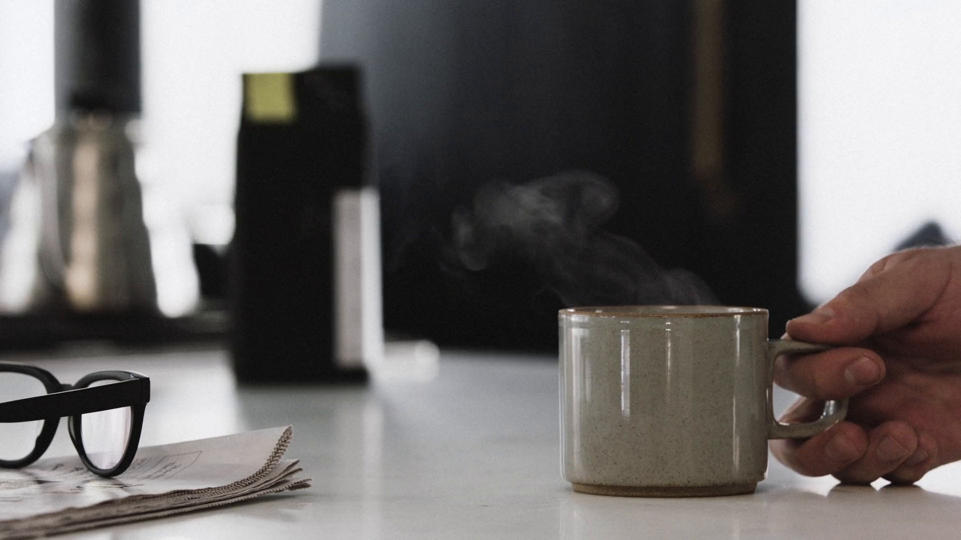 HONOUR - From_CostaRica_to_Cup (2017) —  shot,  lighting