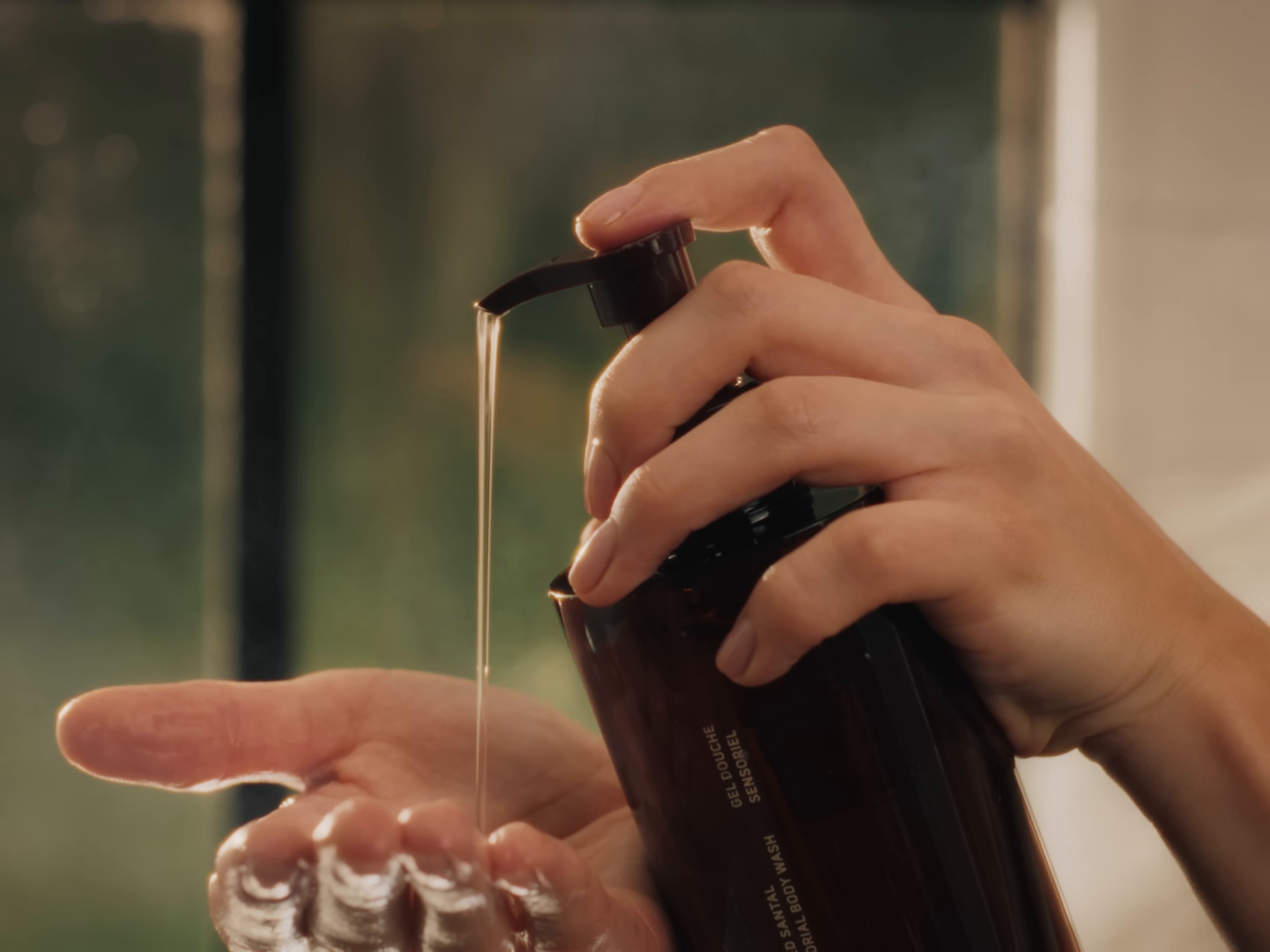 CYKLAR ⎹ Get In Touch With Your Body (2024) —  shot,  lighting