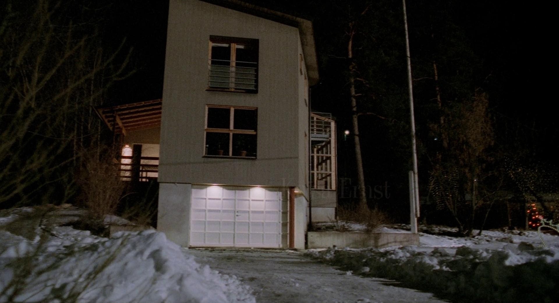 In Bed with Santa (1999) —  shot,  lighting