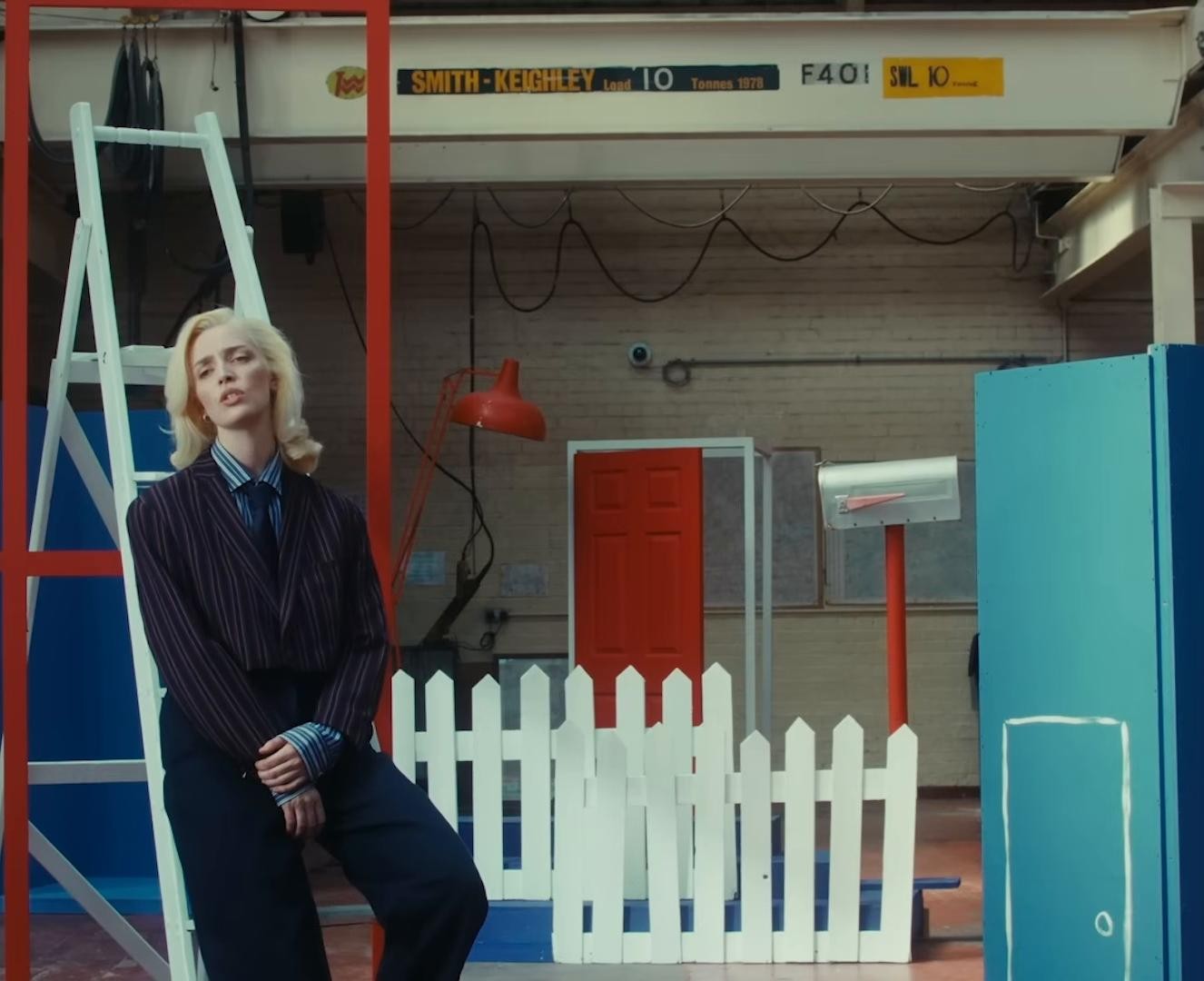 How Do I Reply? (2026) —  shot,  lighting