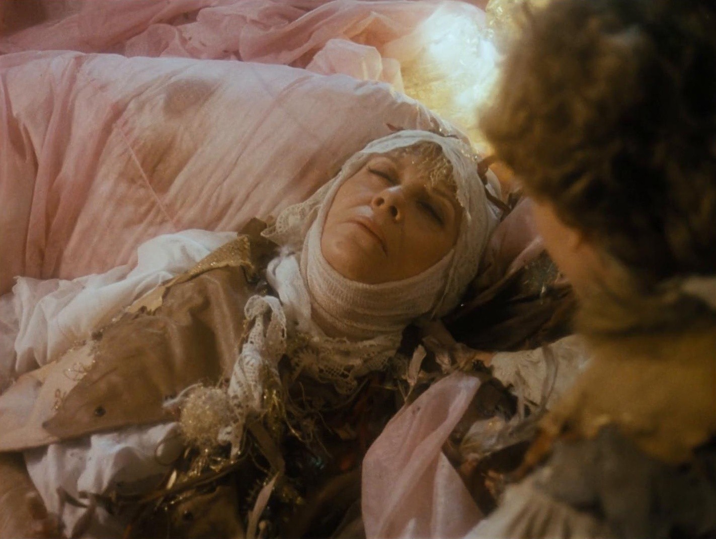 Perinbaba (1985) —  shot,  lighting