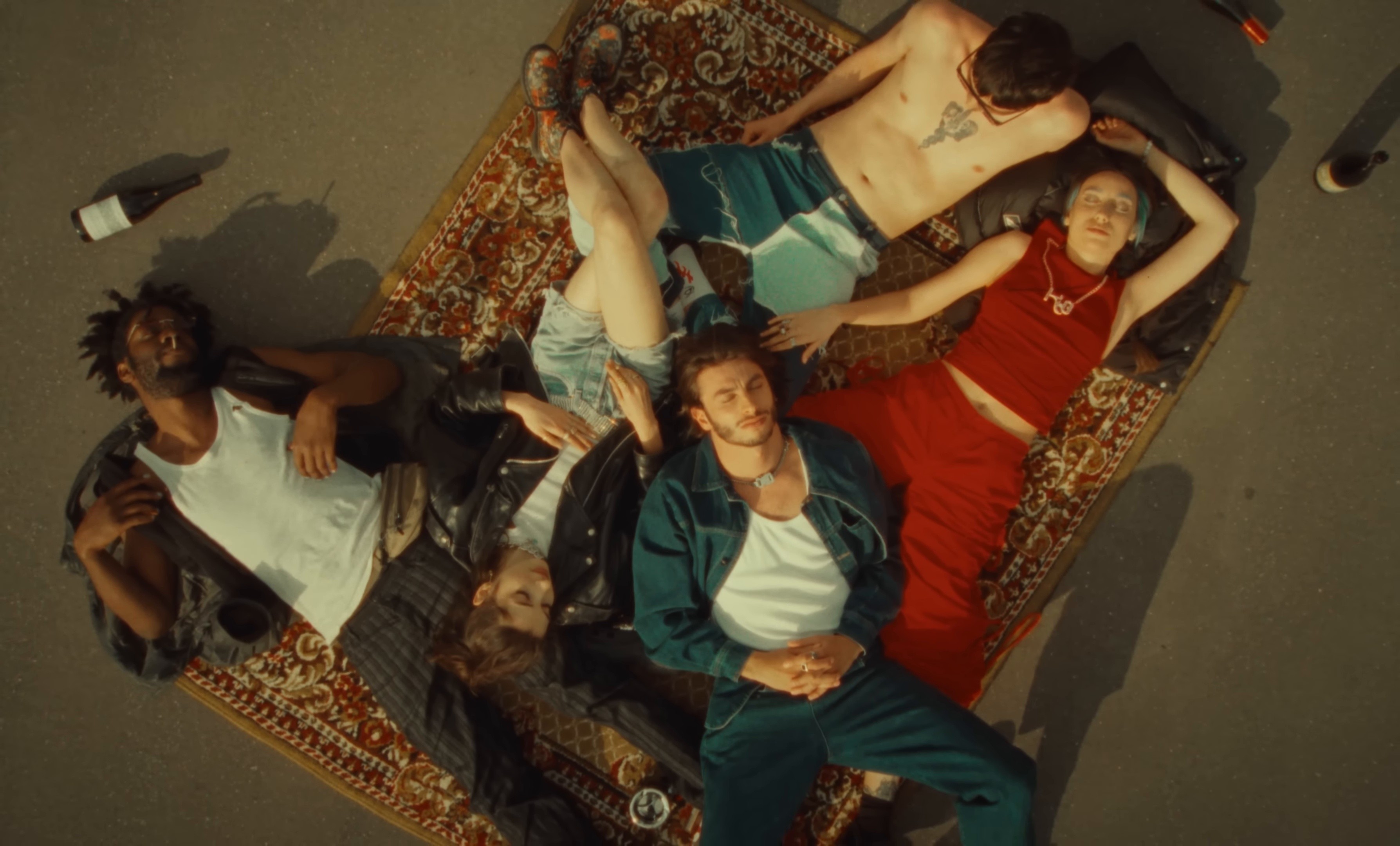 Rien à fêter (2022) —  shot,  lighting