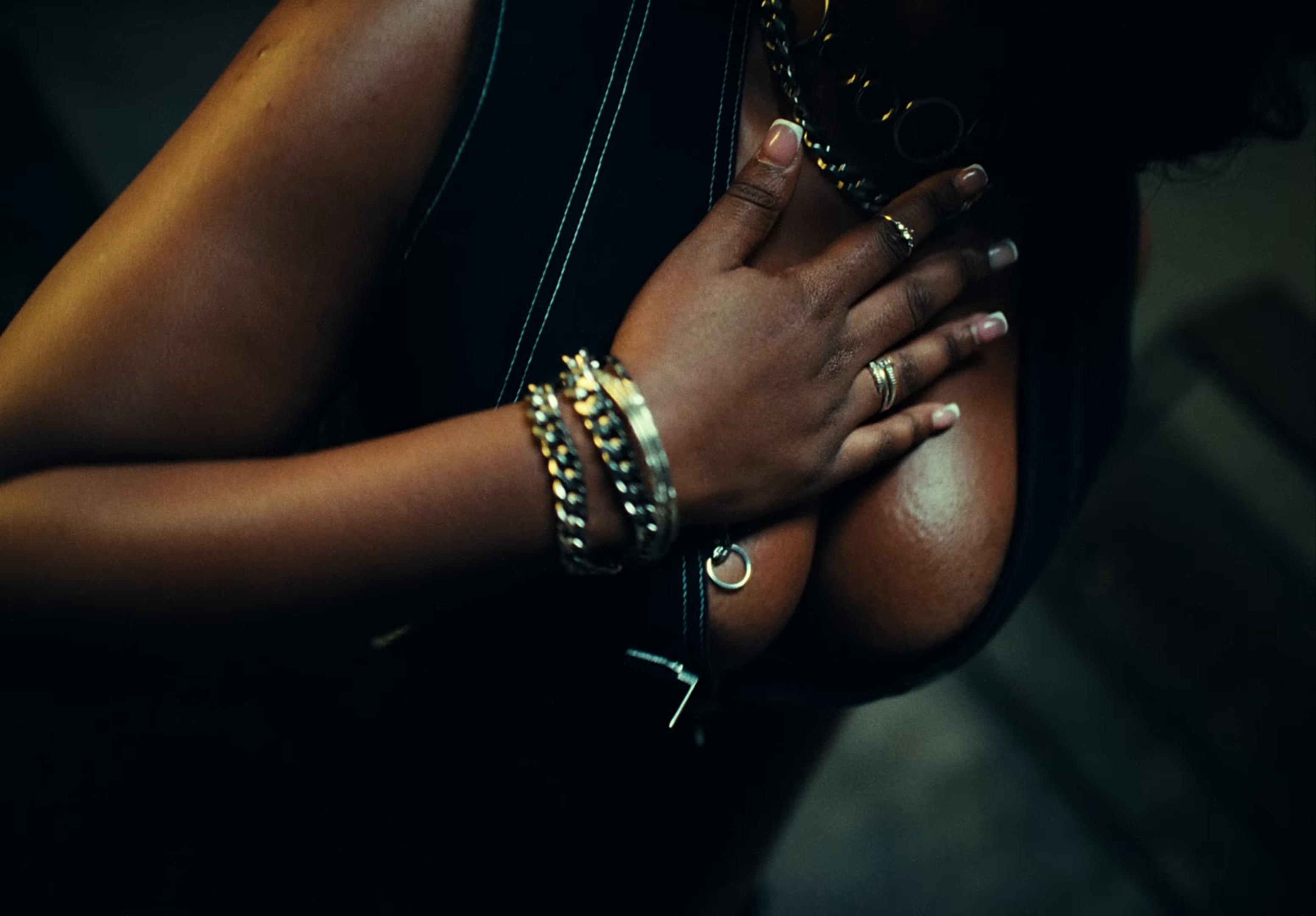 TaTaTa (2025) —  shot,  lighting