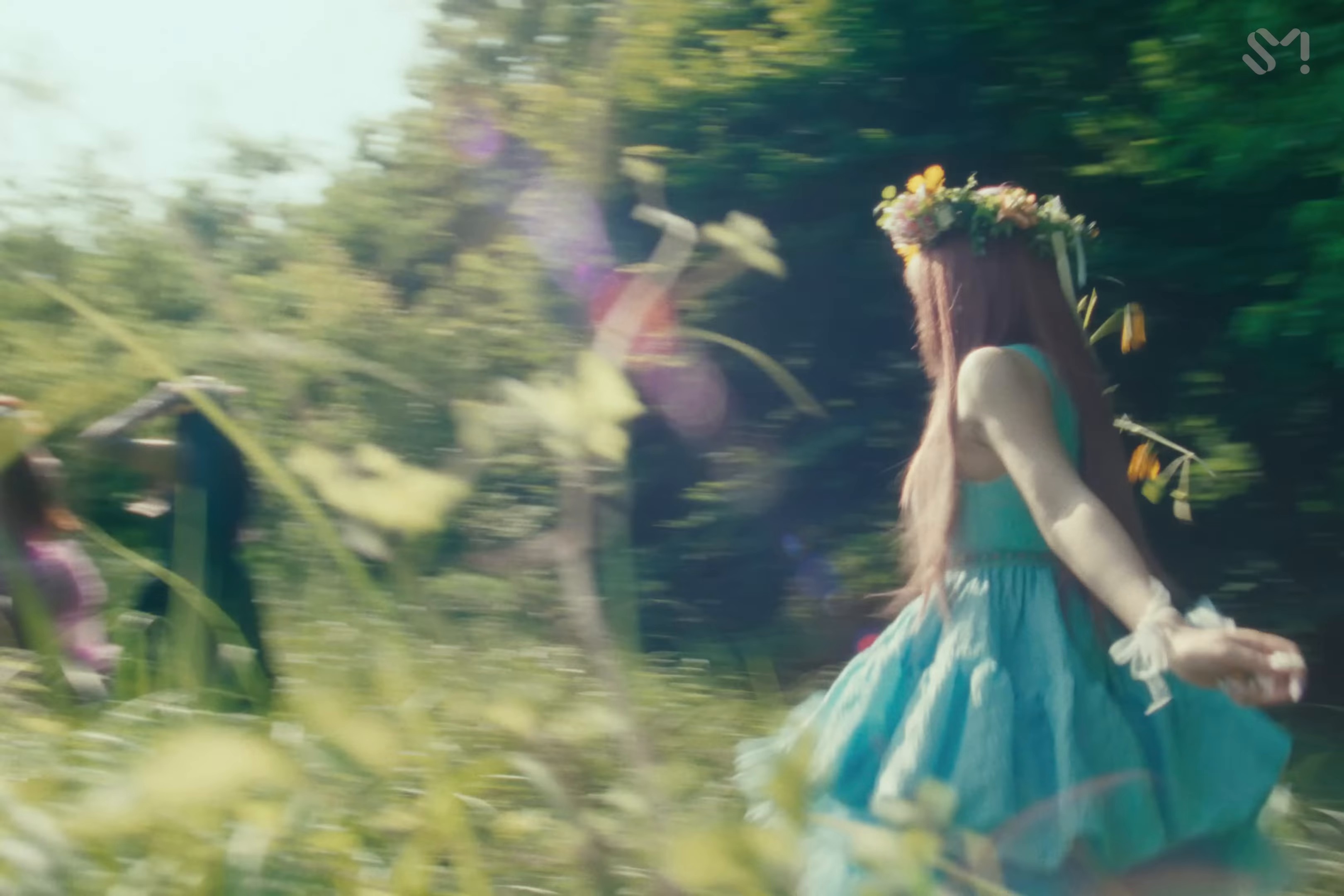 Cosmic (2024) —  shot,  lighting