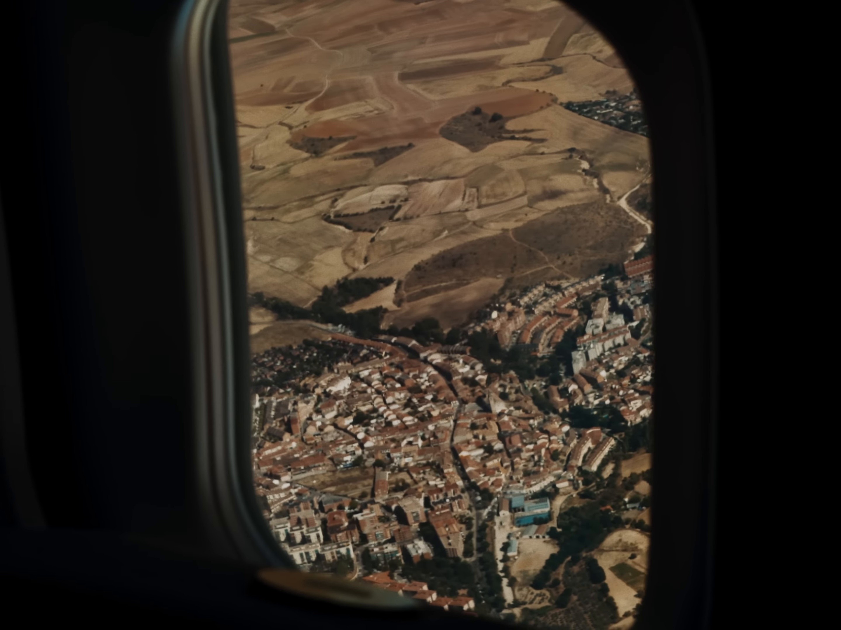 PASAPORTE (2024) —  shot,  lighting