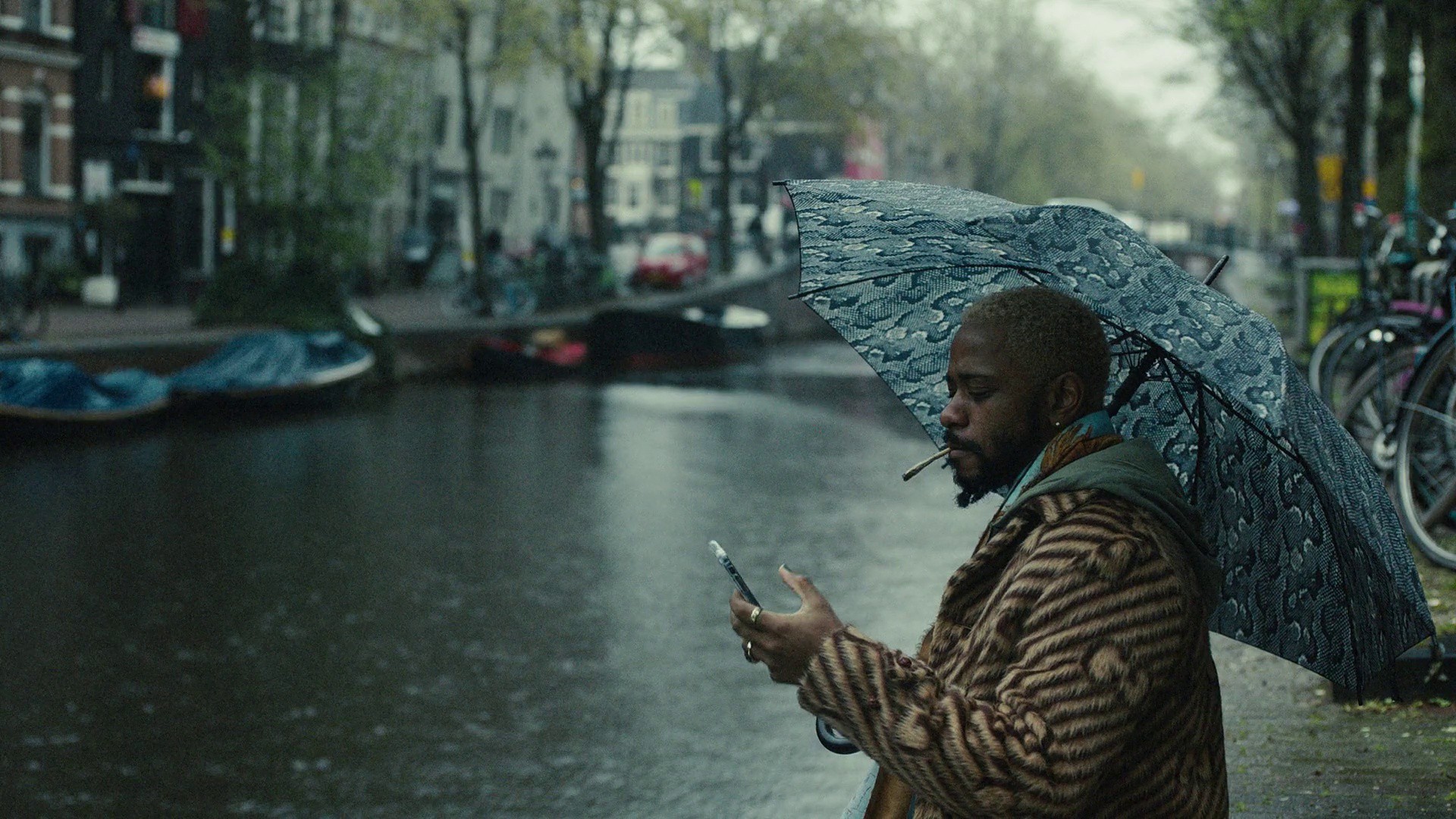 Sinterklaas Is Coming to Town (2022) —  shot,  lighting