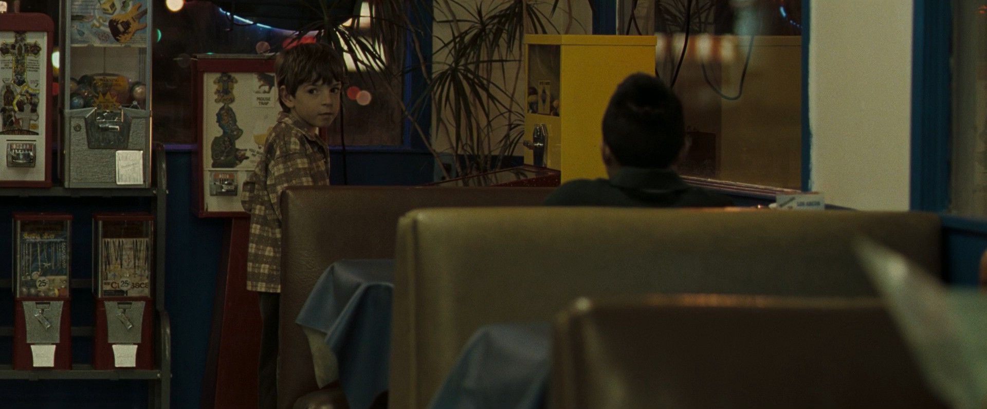 Sunshine Cleaning (2008) —  shot,  lighting