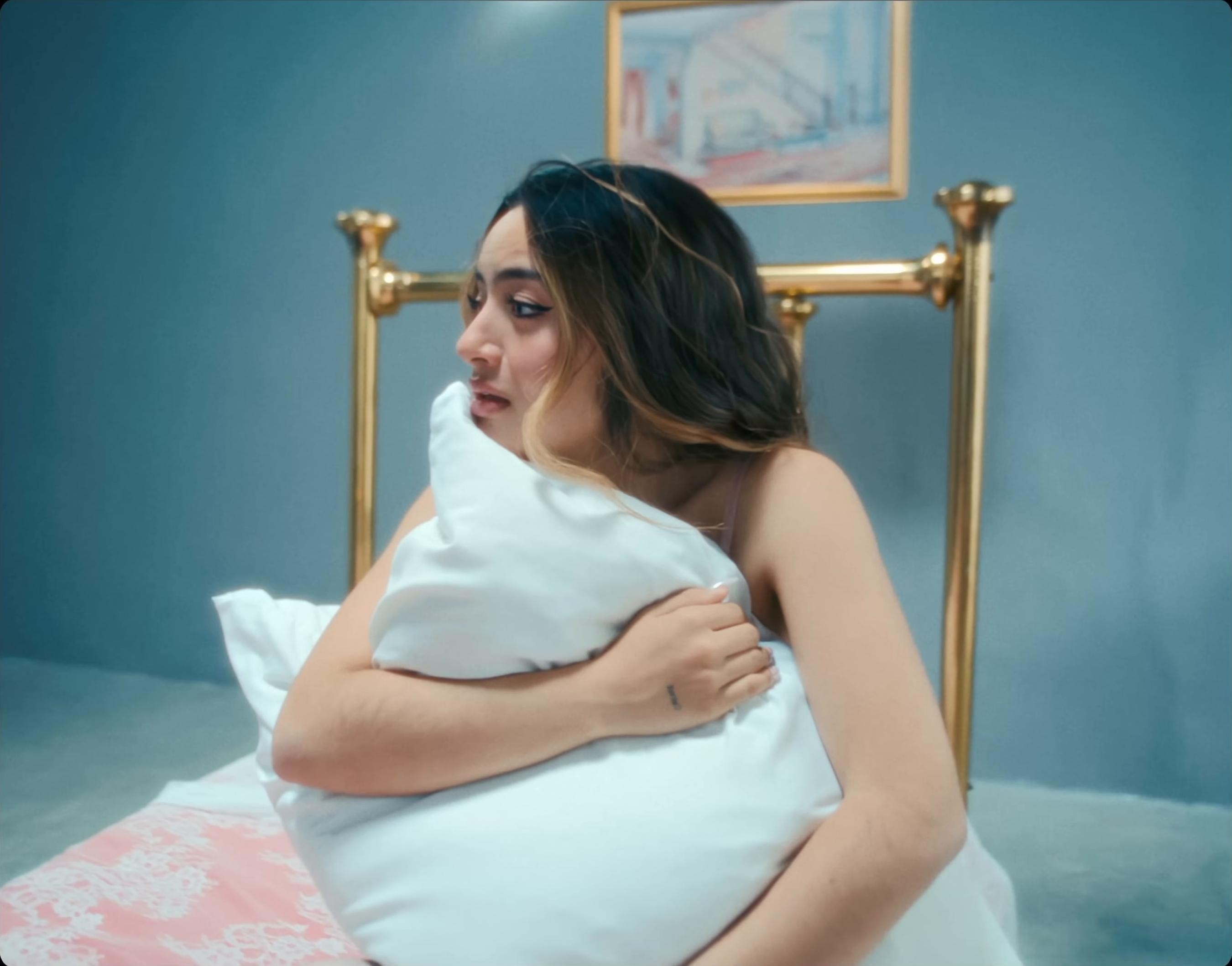 Mi Piel (2025) —  shot,  lighting