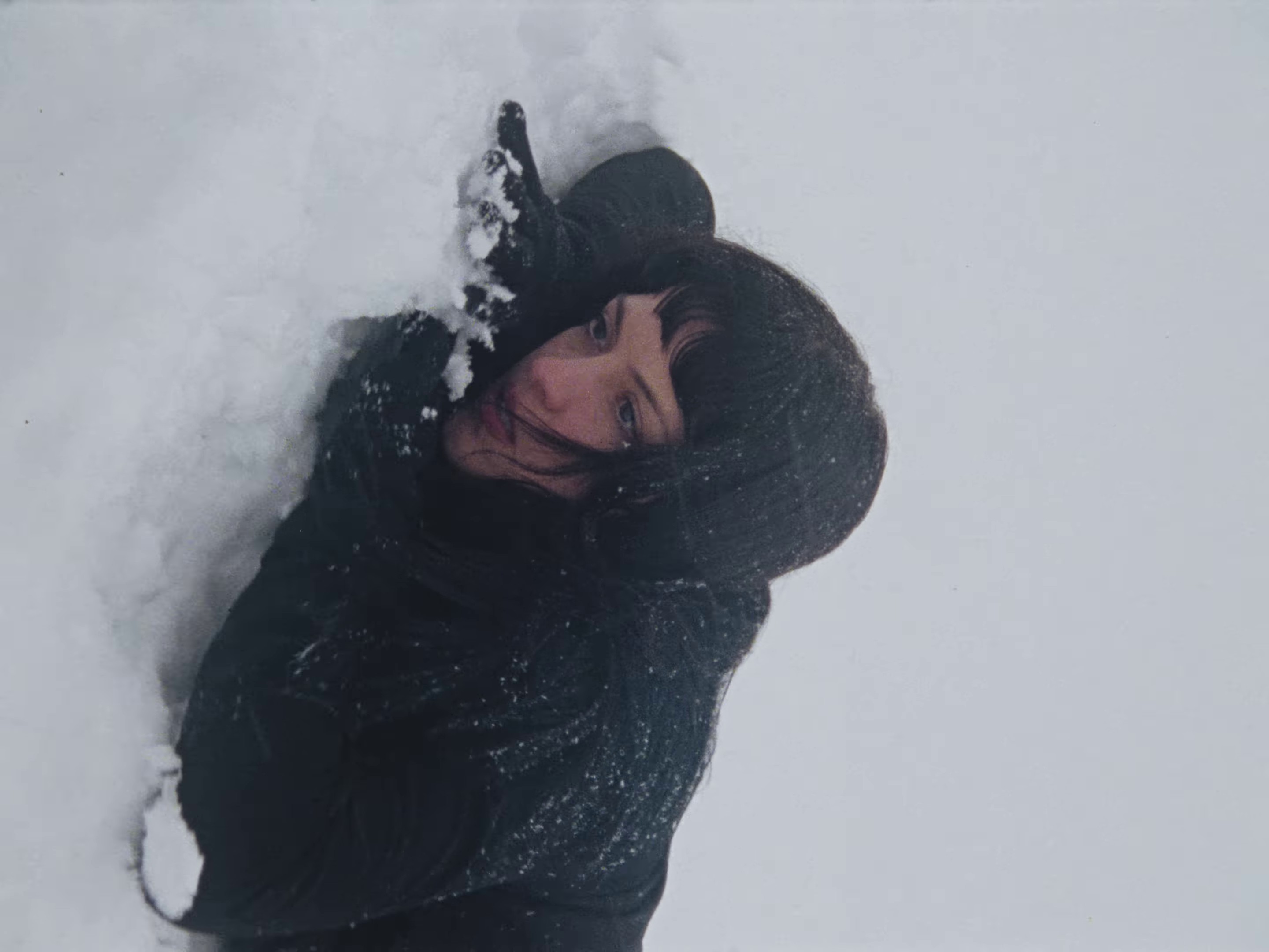 Lejos De Ti (2024) —  shot,  lighting