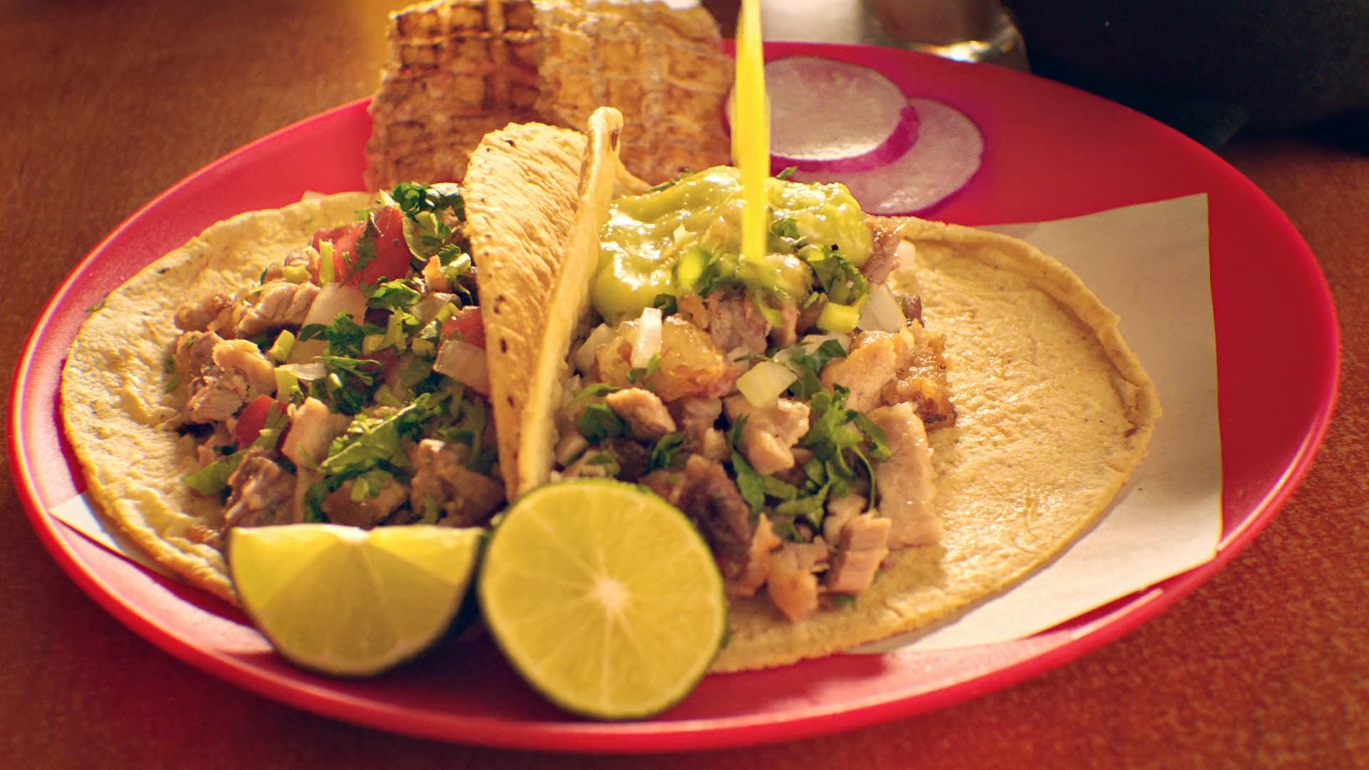 Soriana Institucional - Cantinflas (2021) —  shot,  lighting