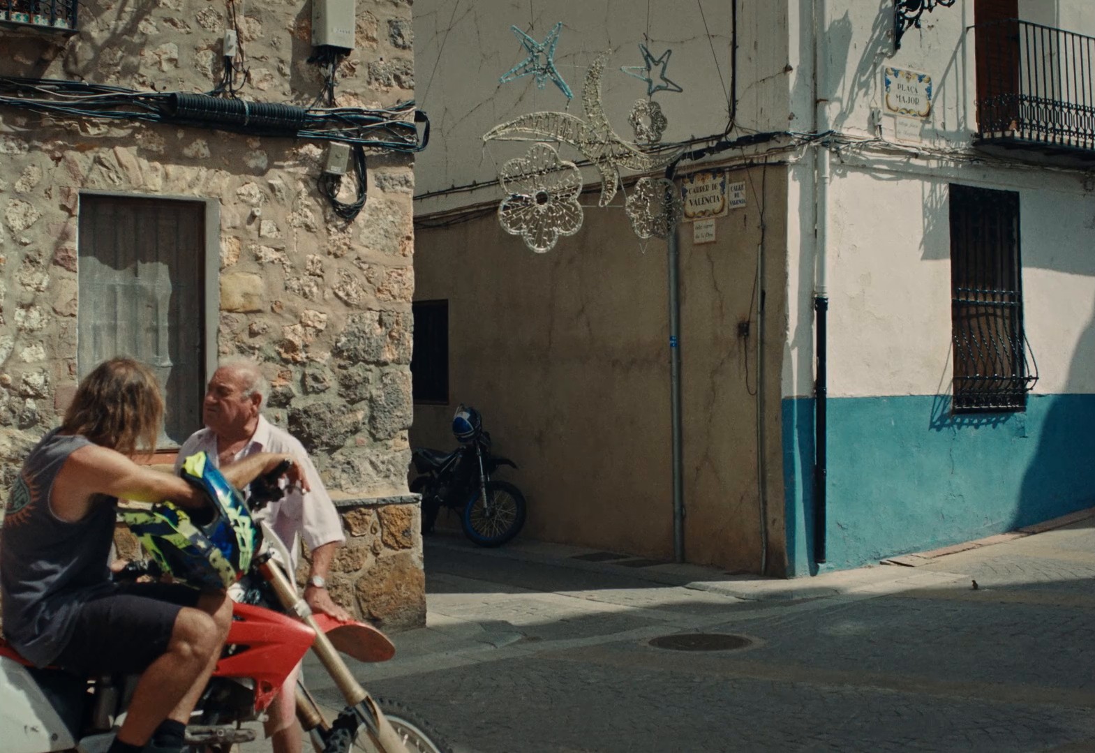 Precampaña Lotería de Navidad 2024 - Plaza (2024) —  shot,  lighting