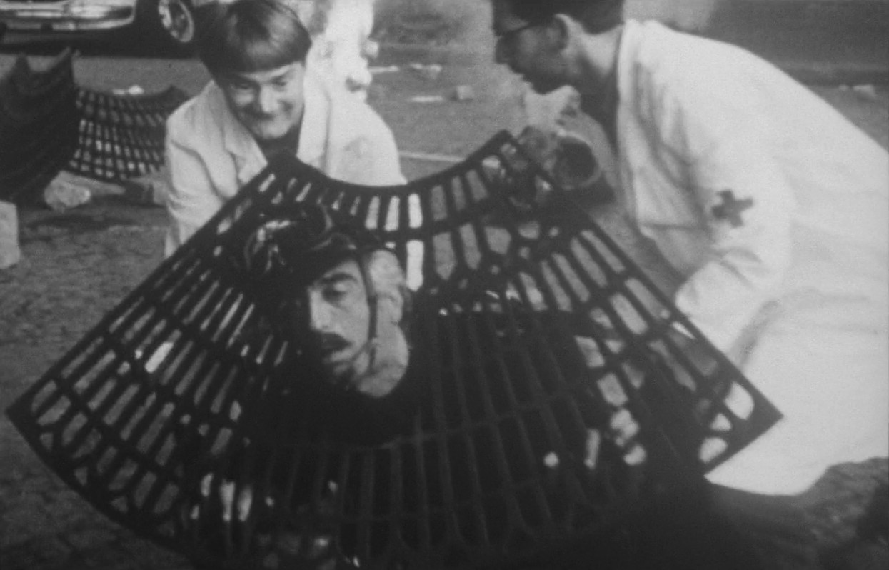 Fear City: A Family-Style Comedy (1994) —  shot,  lighting