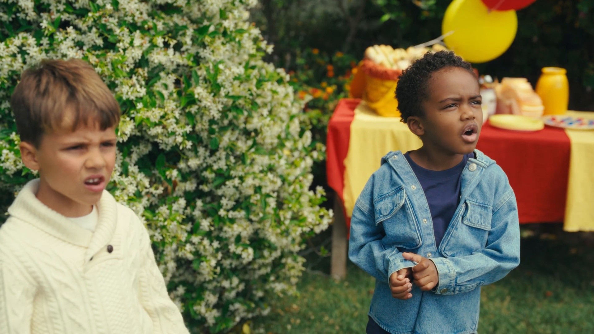 TONIES_HOLIDAY24_OLAF_WINNIE_60s_1080p_16x9_H264_DIGITAL (2024) —  shot,  lighting