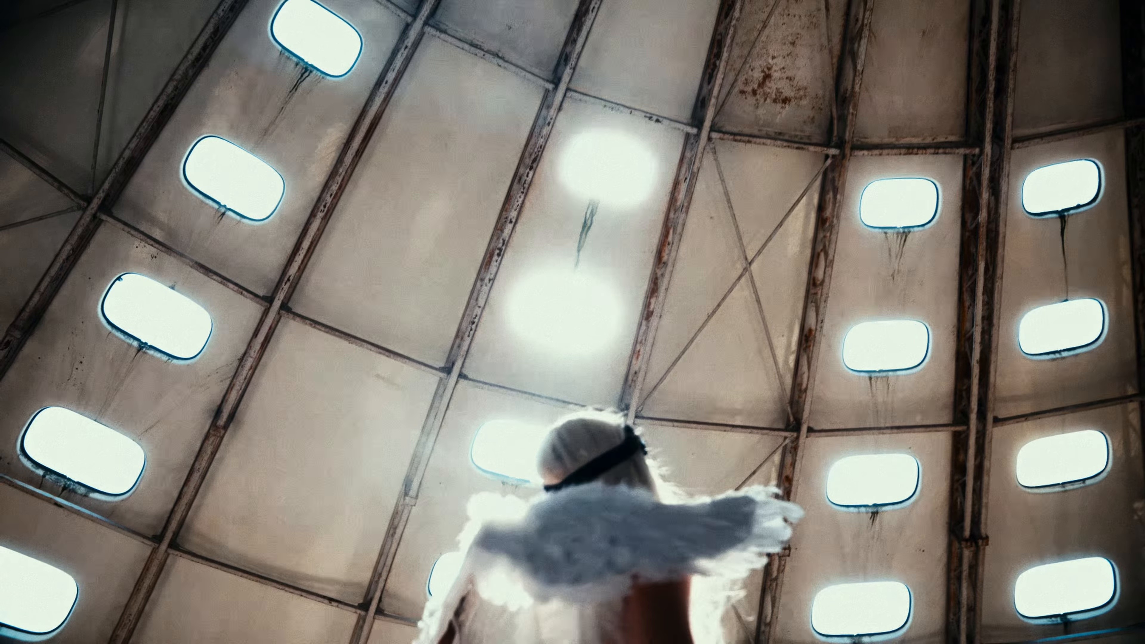 HeartAttack (2025) —  shot,  lighting