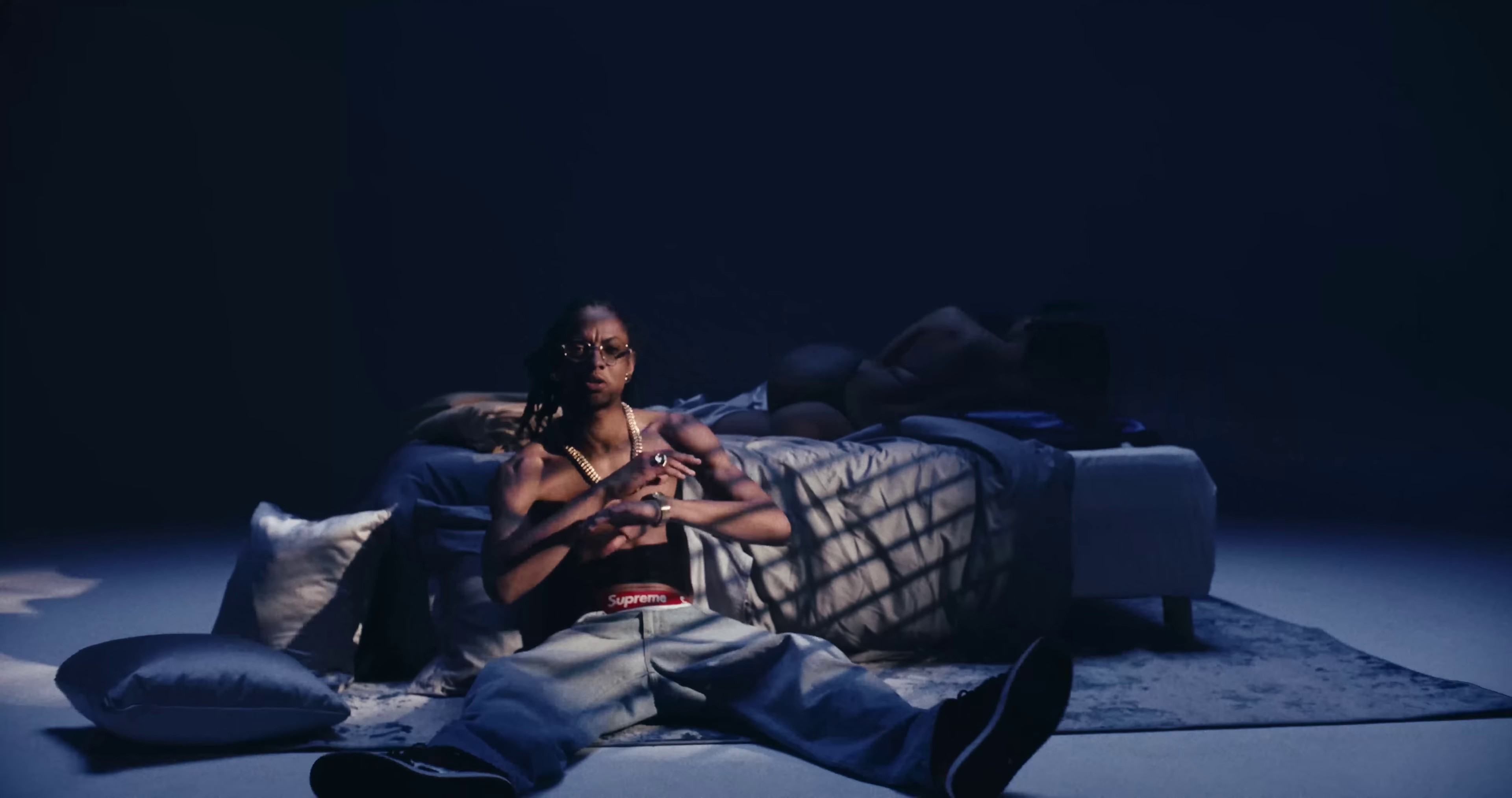 Riposte (2023) —  shot,  lighting