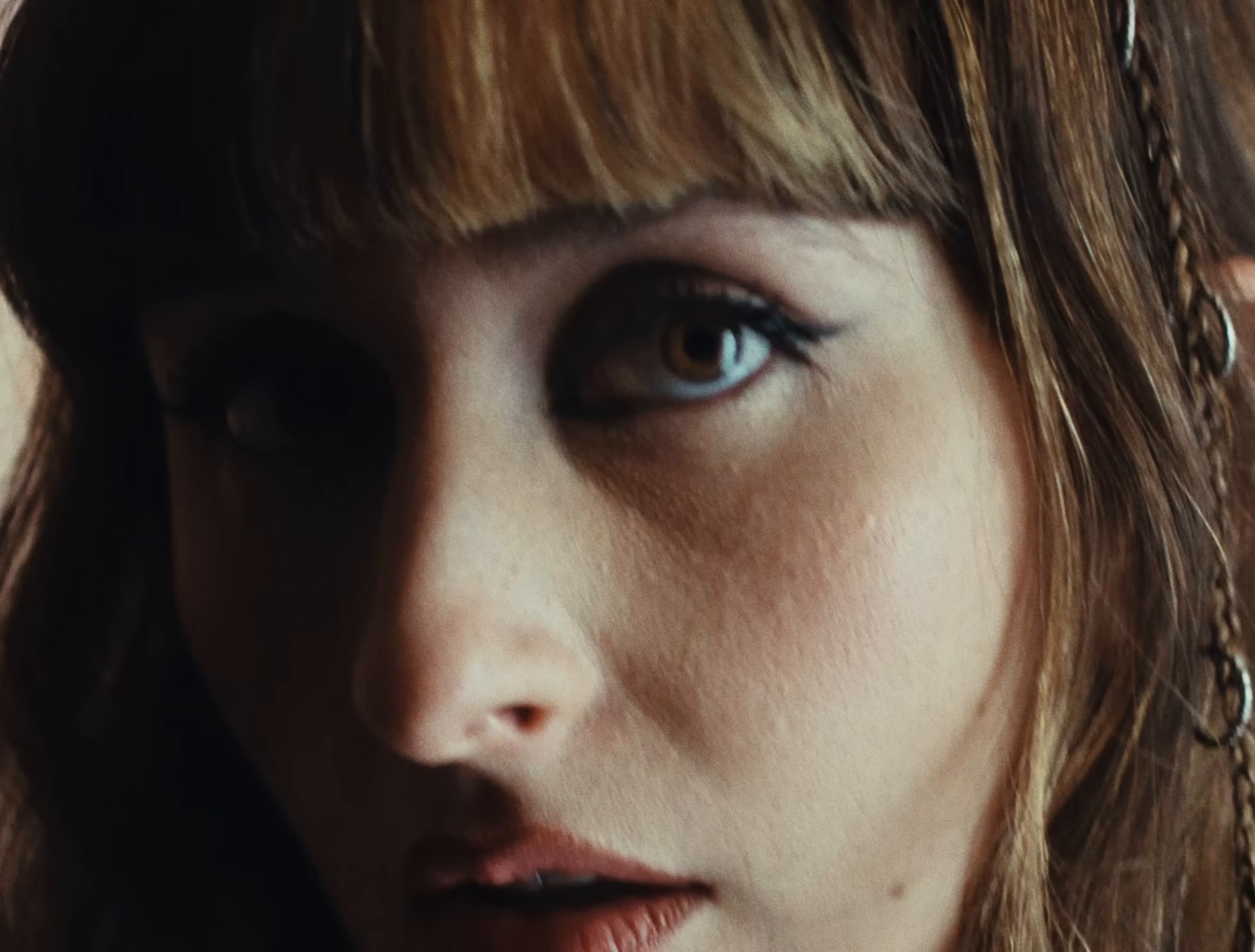 LA VIE SANS TOI (2025) —  shot,  lighting