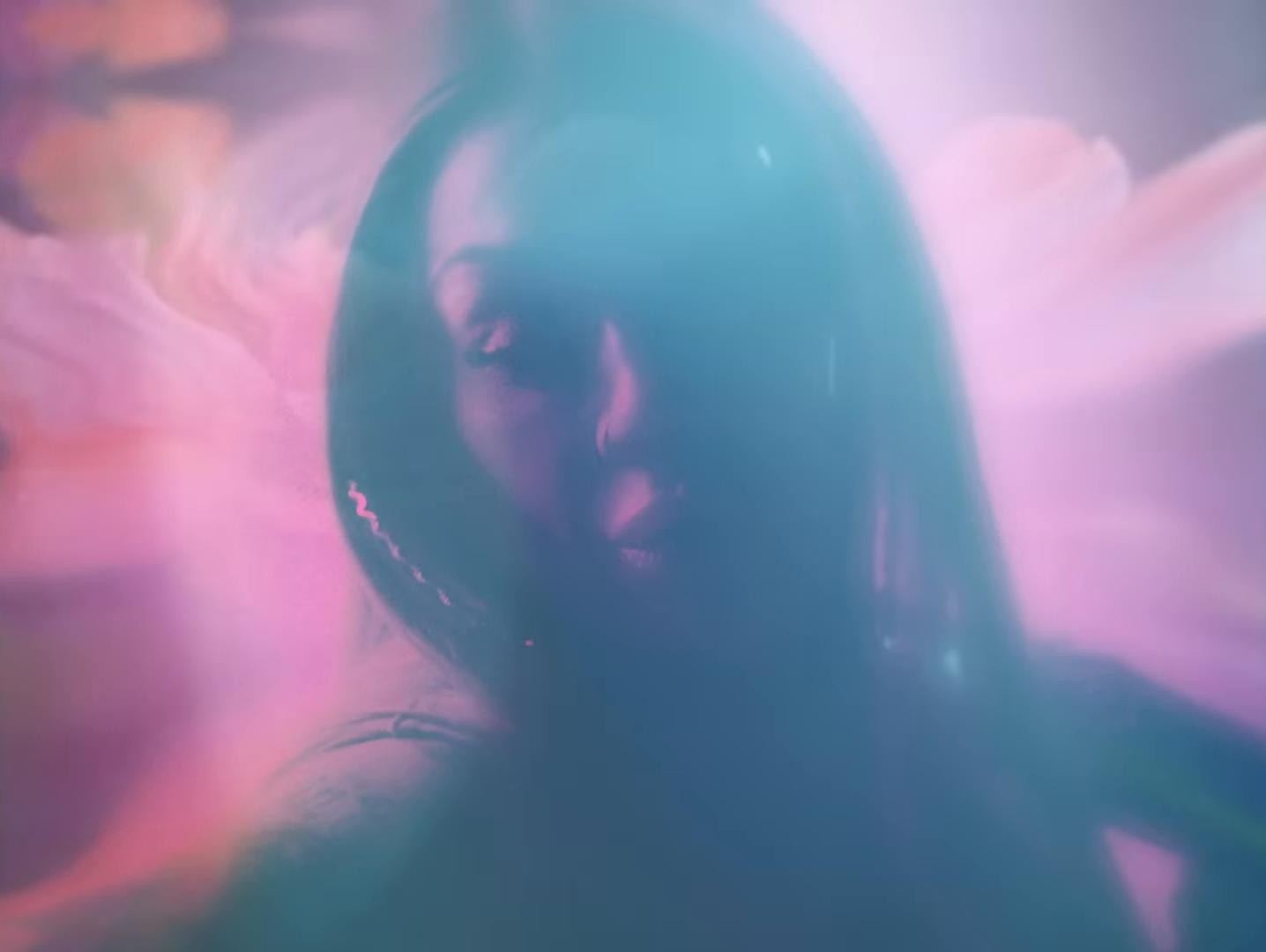 Weeds (2025) —  shot,  lighting